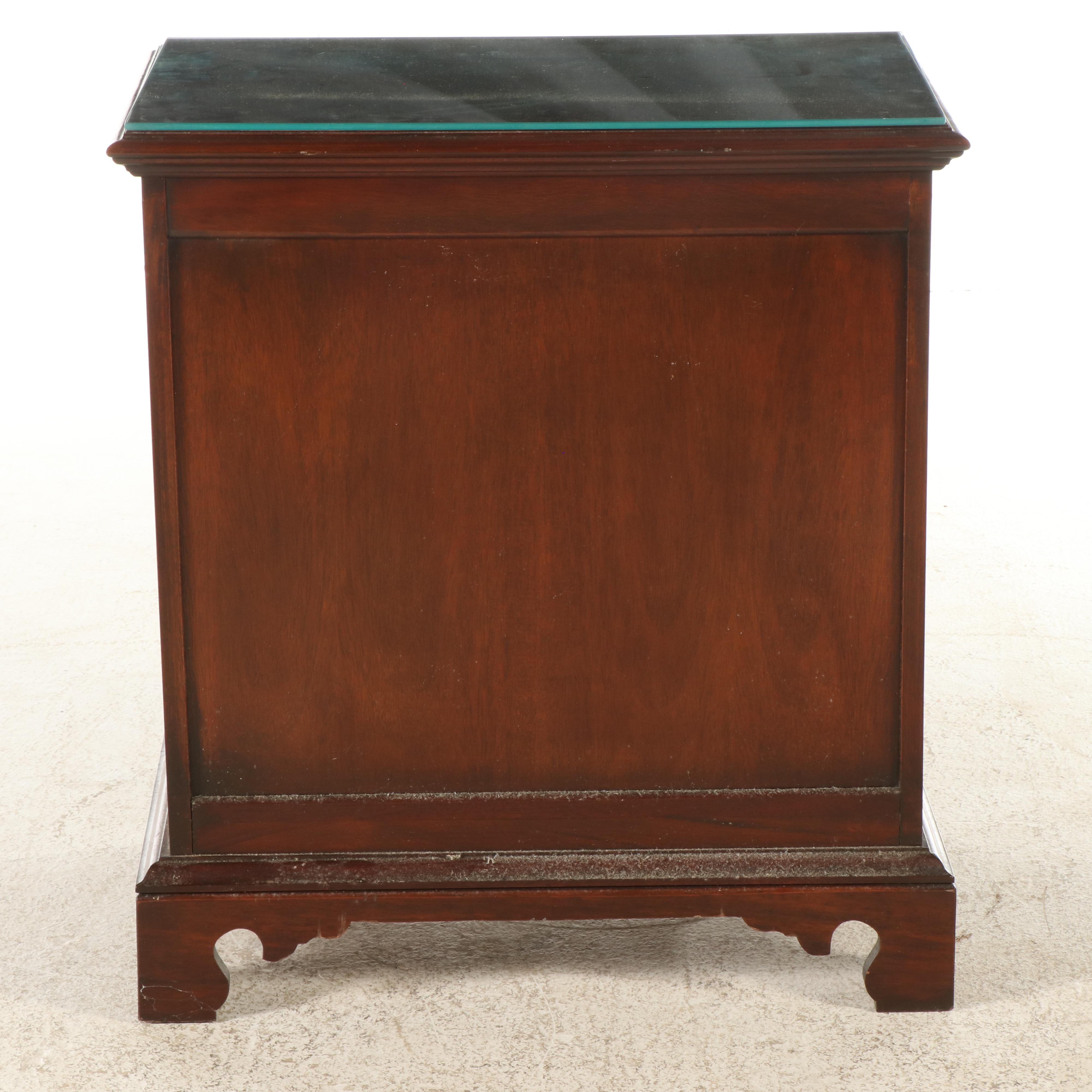 Pair of Link-Taylor Chippendale Style Mahogany Five-Drawer Bedside Chests