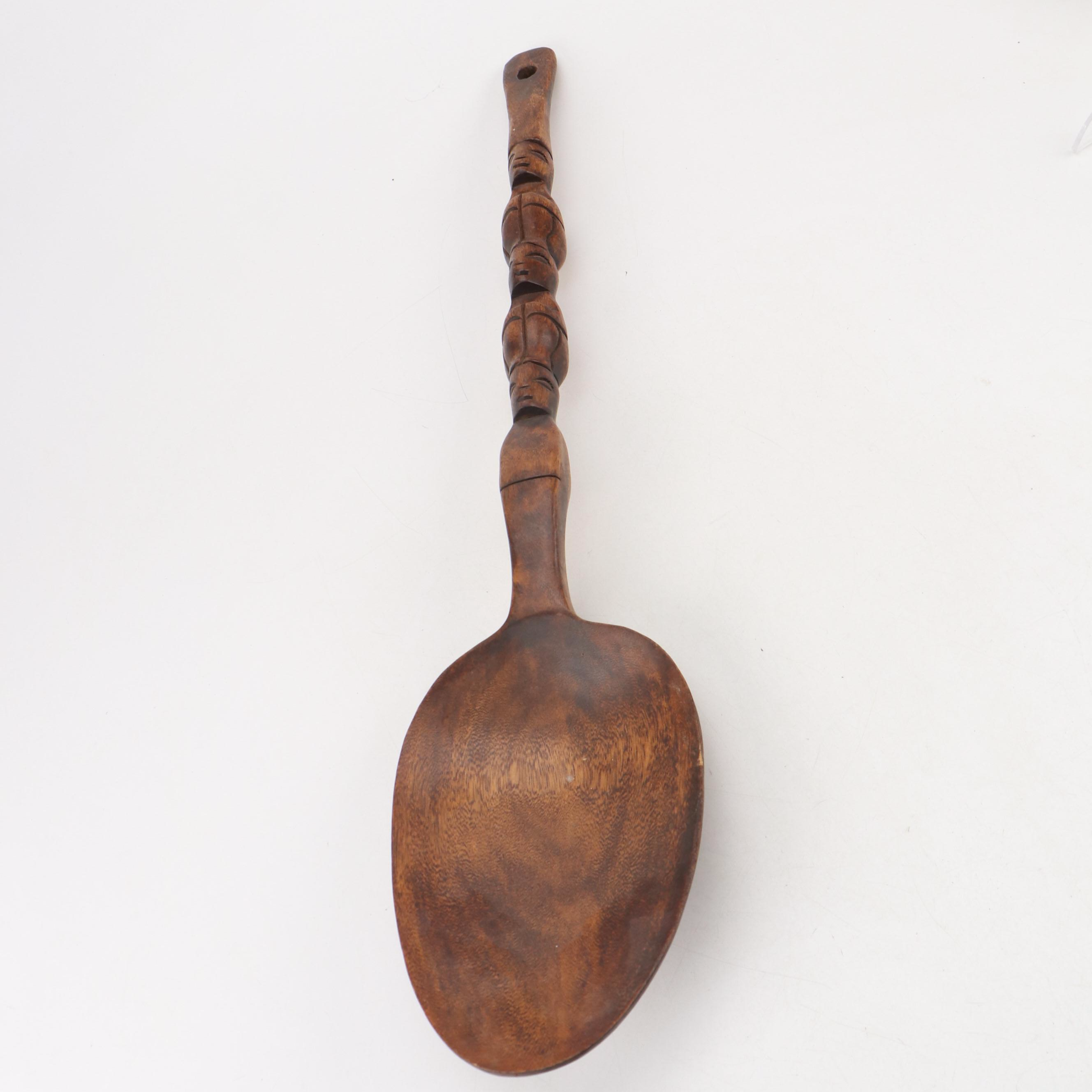 Kanney Stoneware "Spring Flower" Plates and Other Tableware and Decor