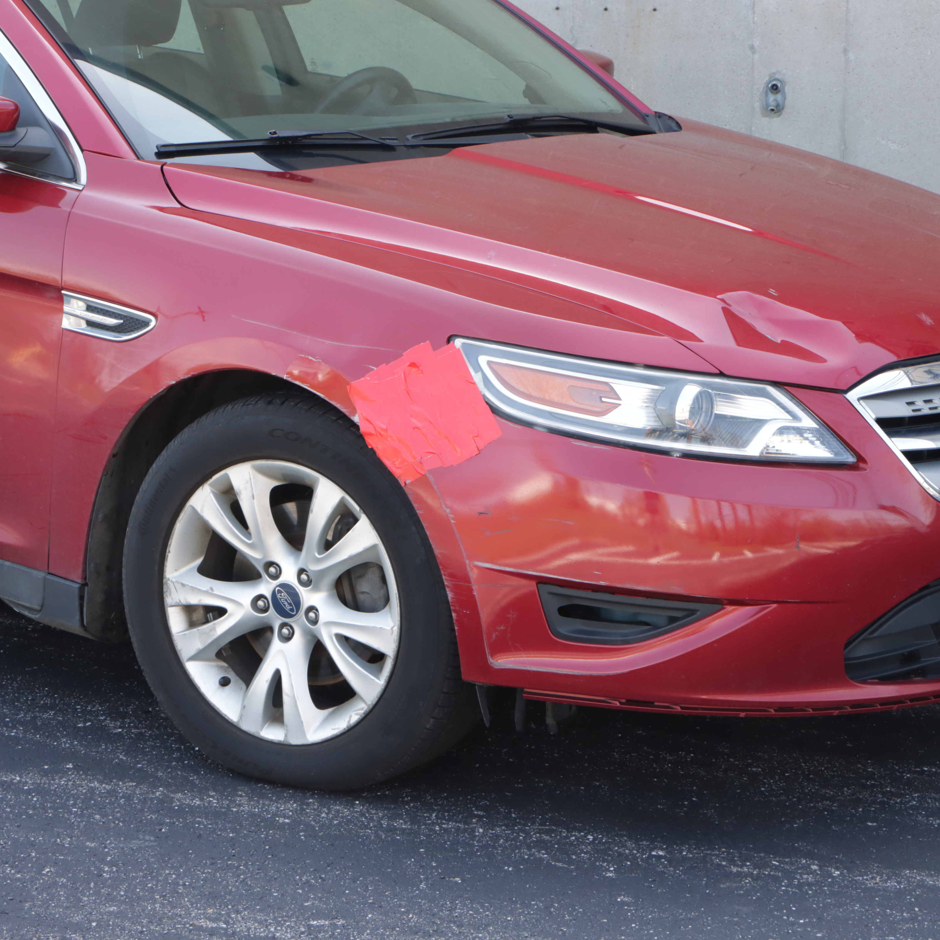 2010 Ford Taurus SEL Sedan