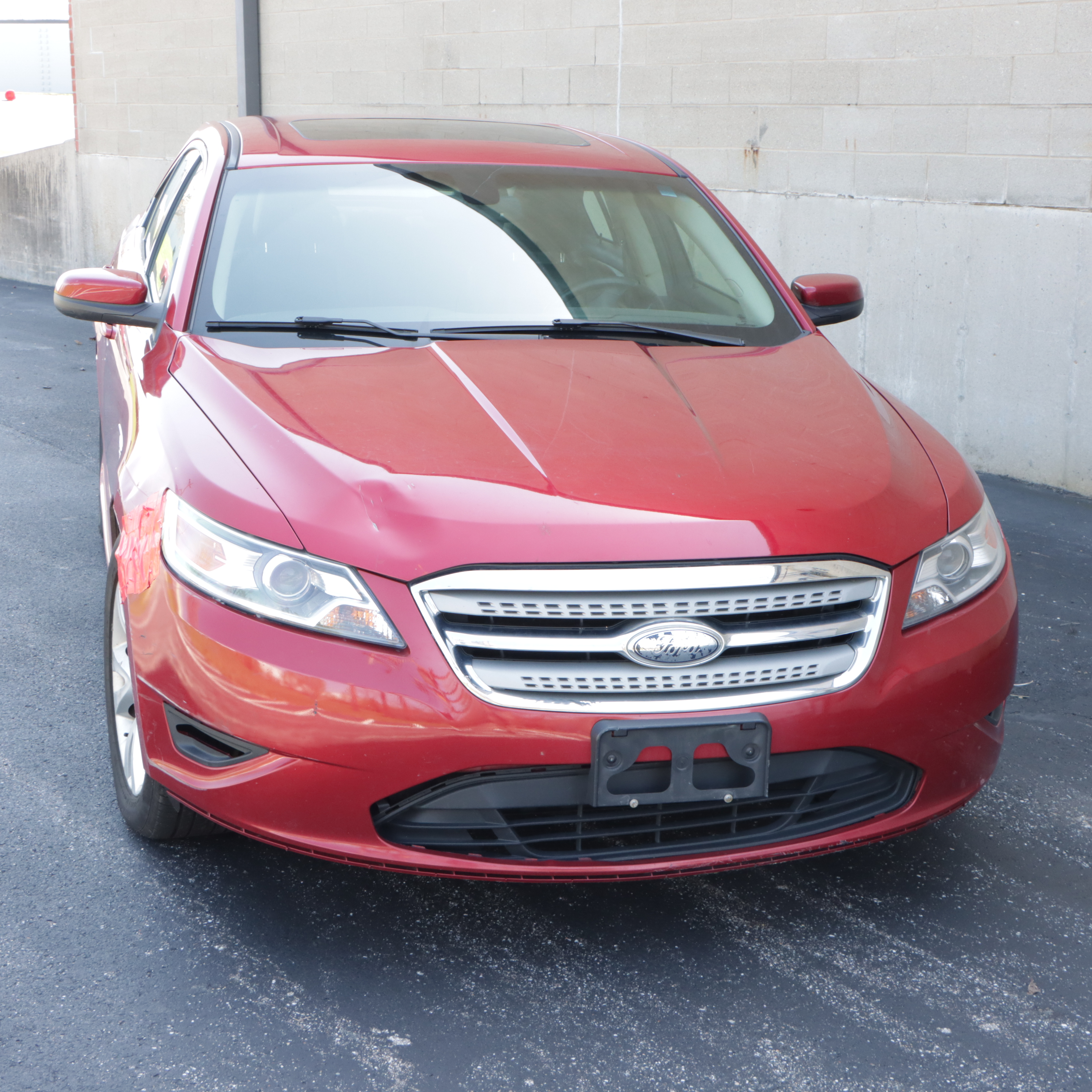 2010 Ford Taurus SEL Sedan