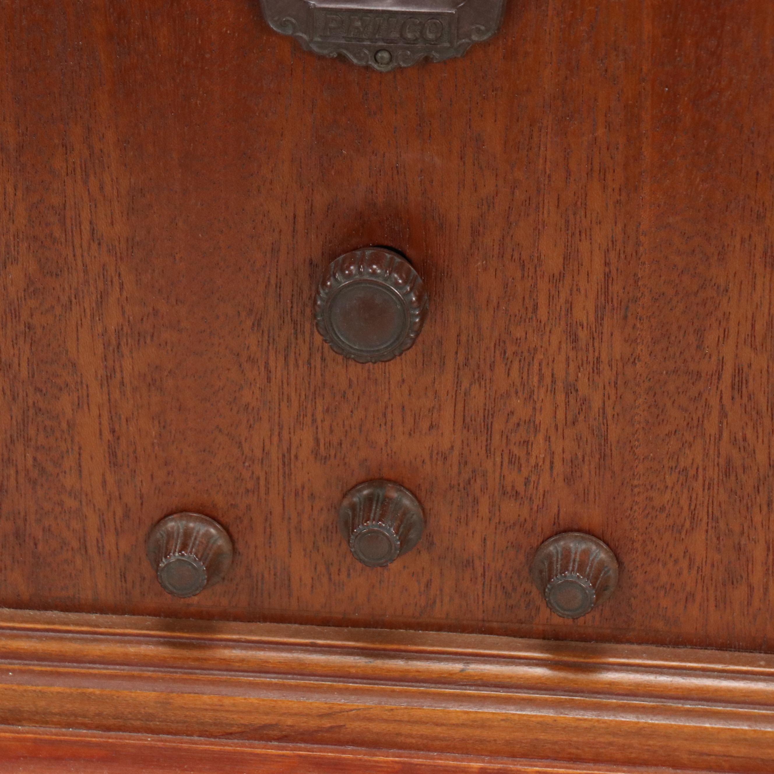 Philco Model 70 Baby Grand Cathedral Radio, Designed by Edward Combs