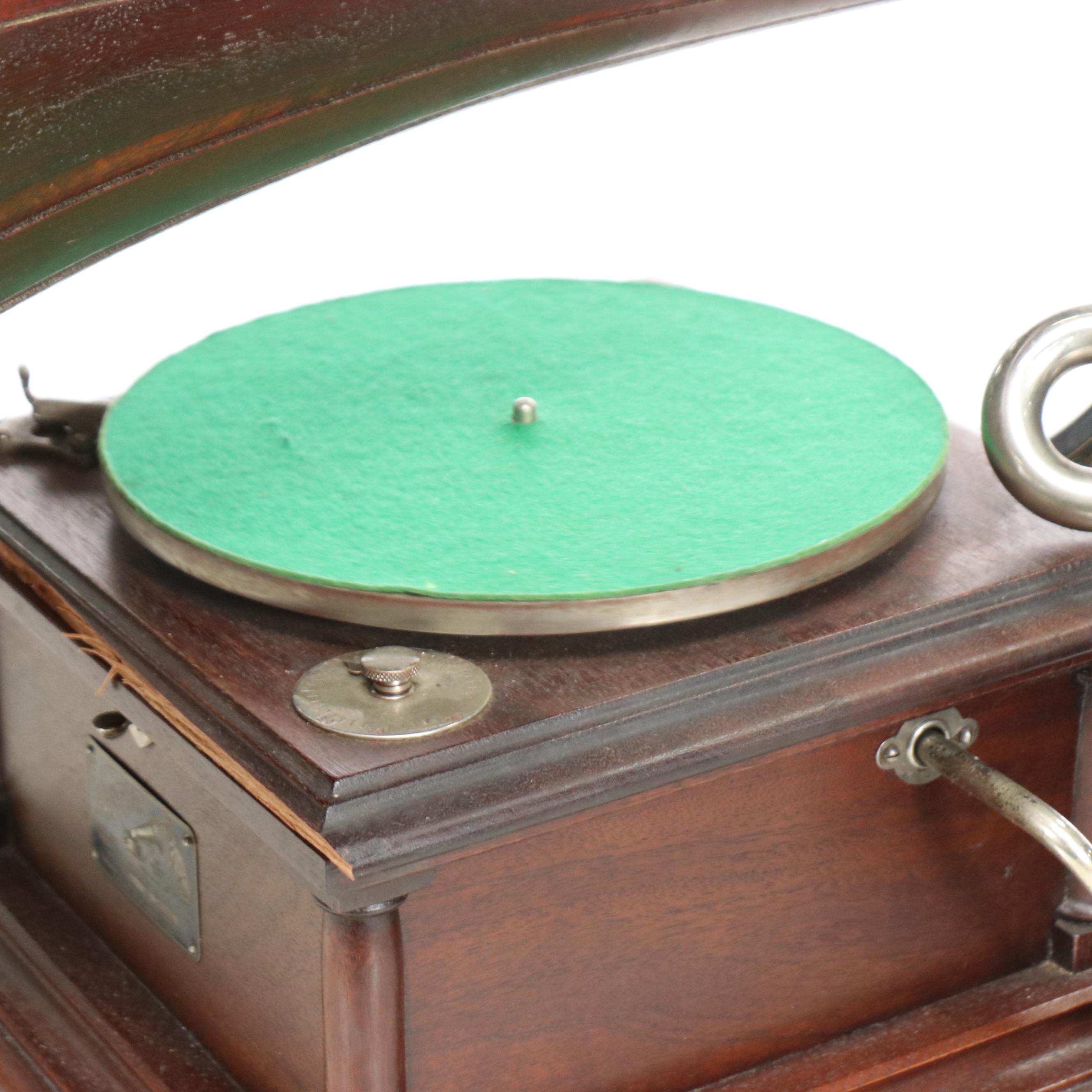 Victrola Victor VV-IV "Victrola the Fourth" Phonograph and Horn, More, Ca. 1913