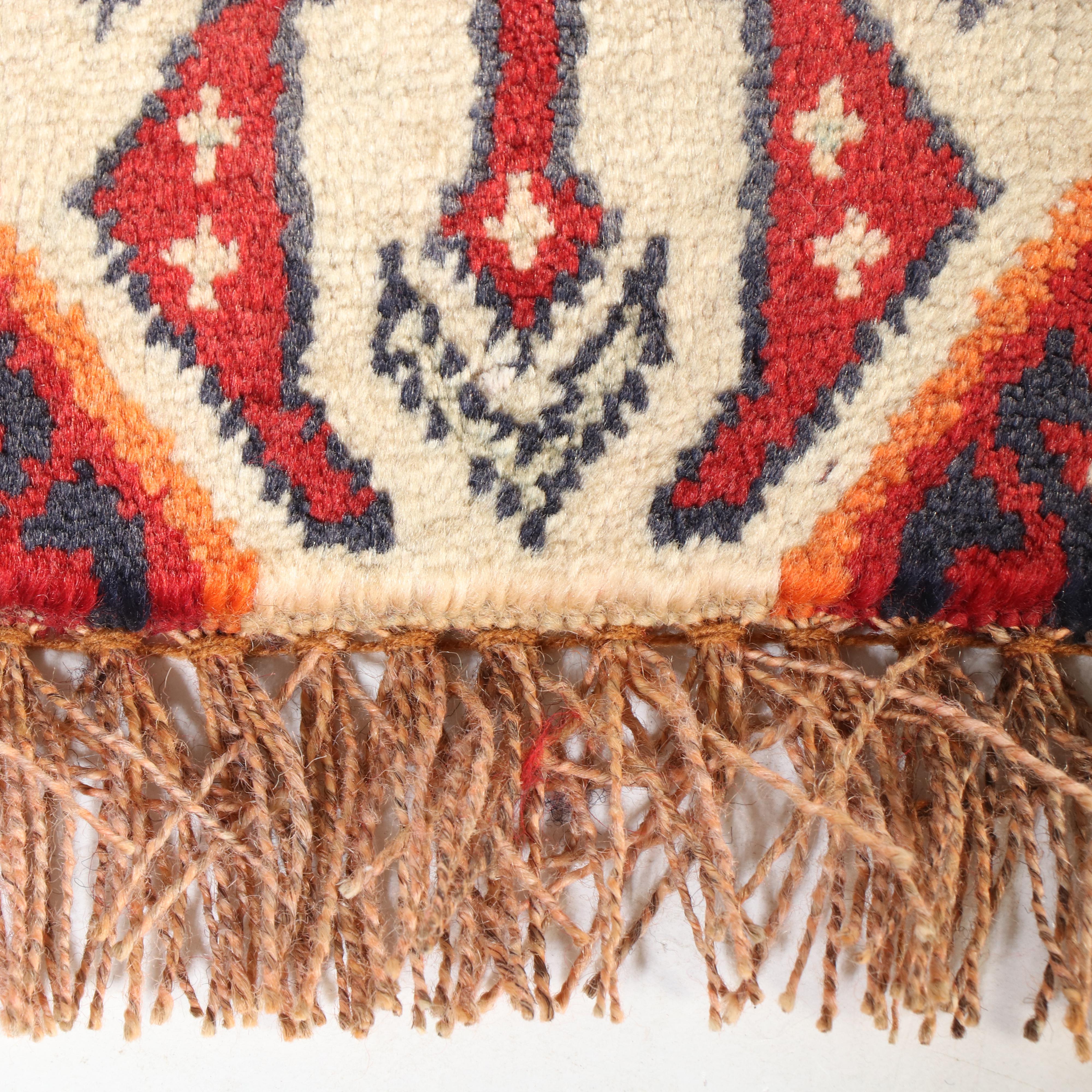 1'5 x 1'5 Hand-Knotted Northwest Persian Floor Mat