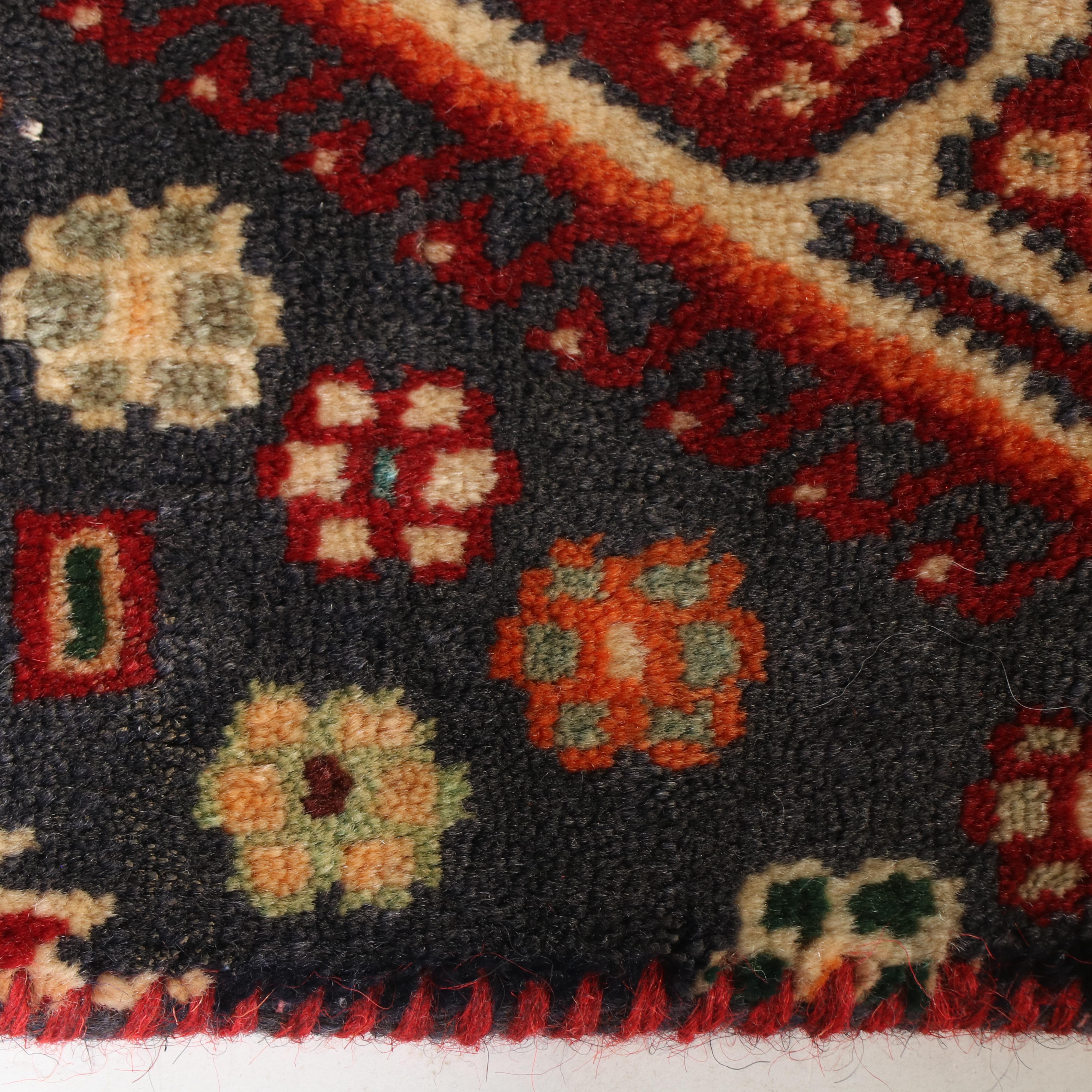 1'5 x 1'5 Hand-Knotted Northwest Persian Floor Mat