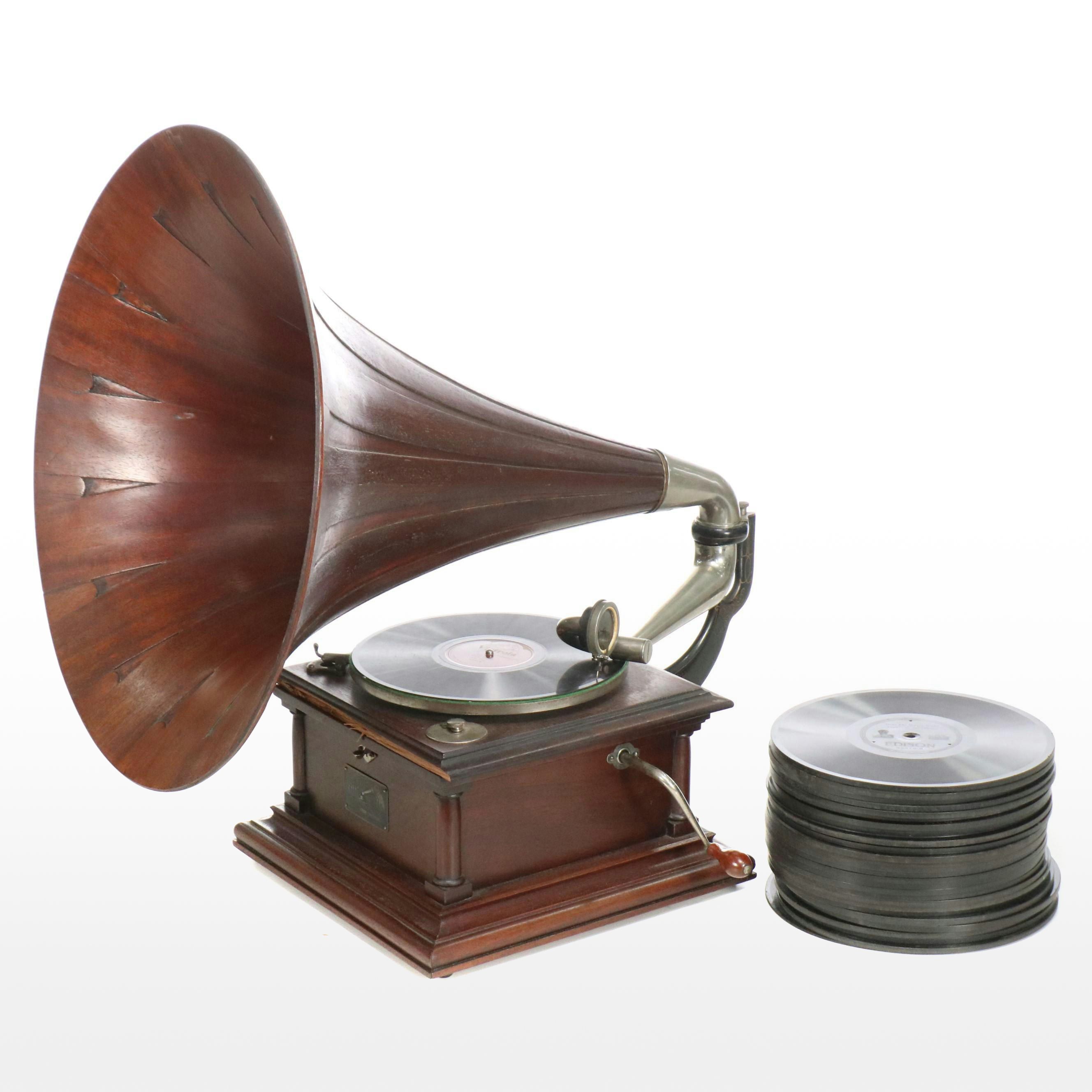 Victrola Victor VV-IV "Victrola the Fourth" Phonograph and Horn, More, Ca. 1913