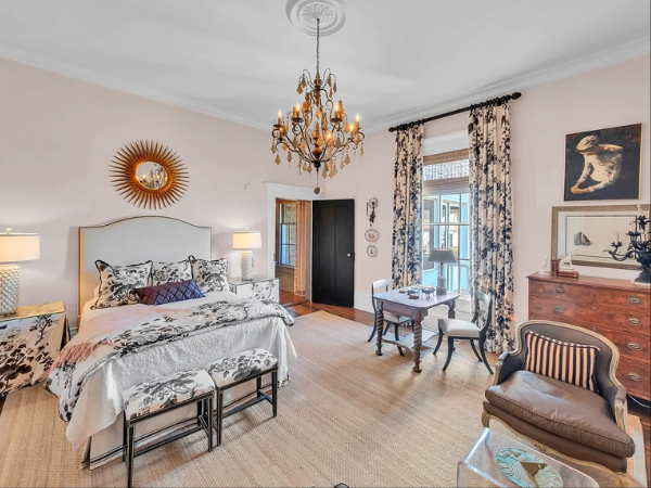 George III Style Burl Mahogany Chest of Drawers, Antique