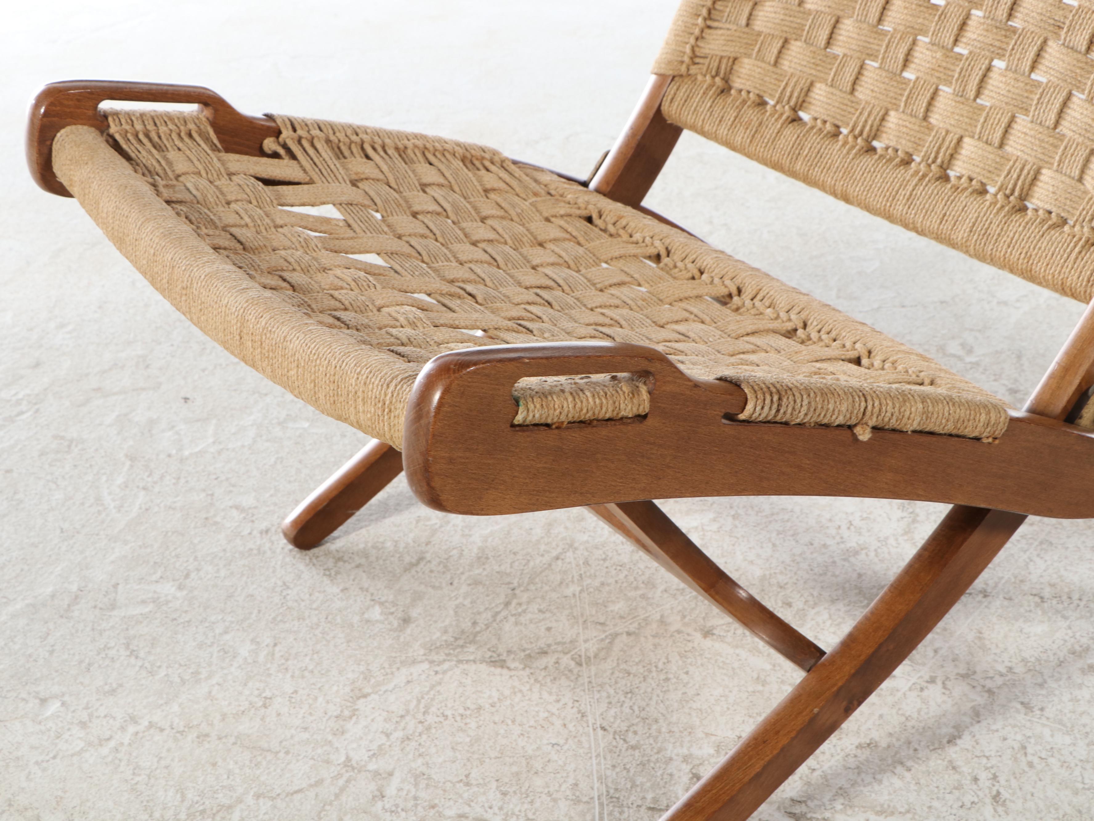 Mid Century Modern Beech and Rope Folding Lounge Chair, Manner of Hans Wegner