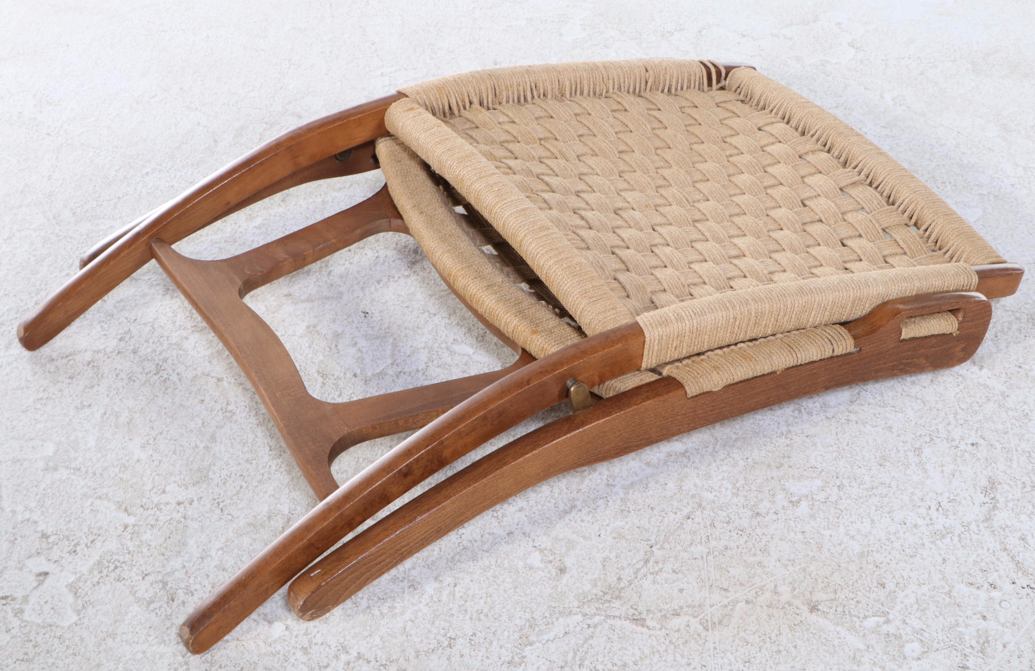 Mid Century Modern Beech and Rope Folding Lounge Chair, Manner of Hans Wegner