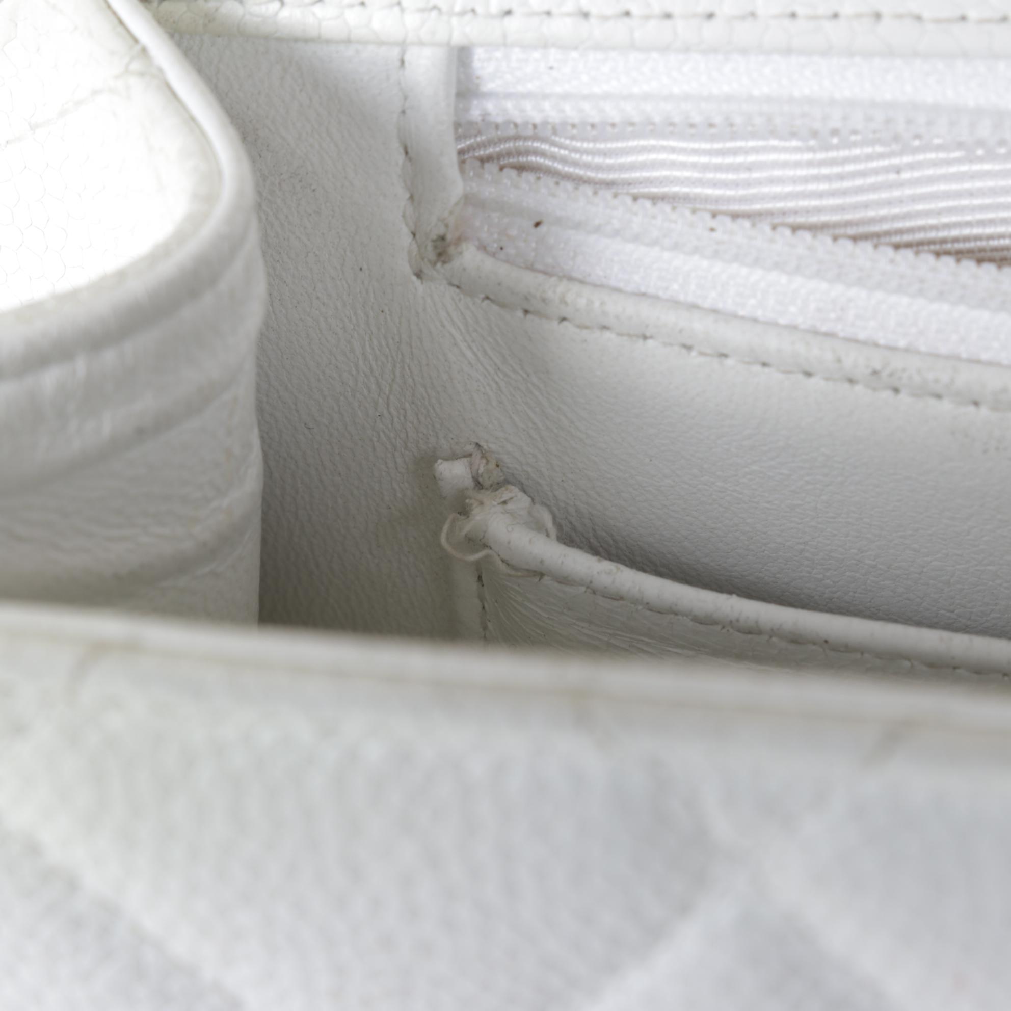 Chanel White Quilted Caviar Leather Classic Flap Shoulder Bag, 1997