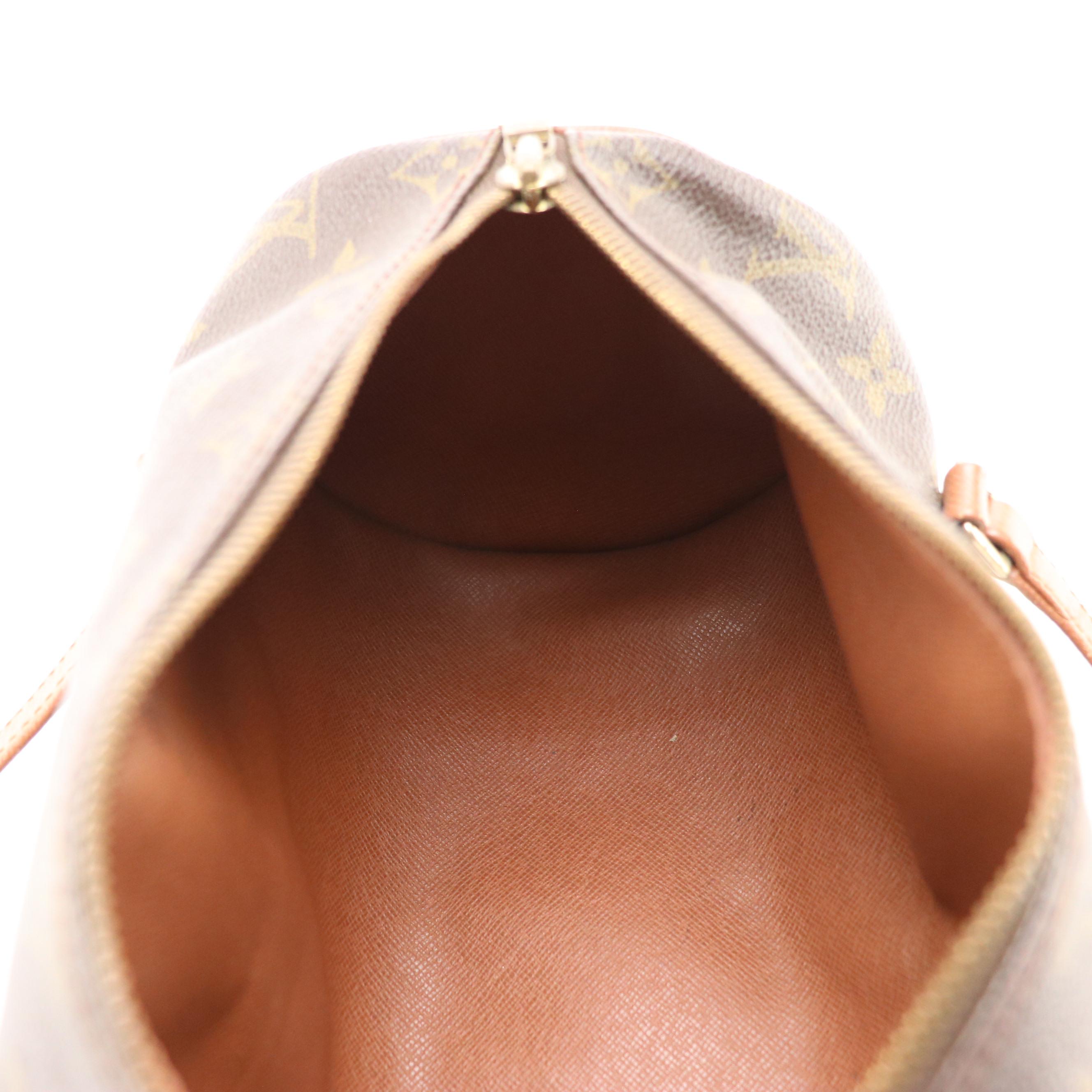 Louis Vuitton Papillon 25 Barrel Bag in Monogram Canvas and Leather