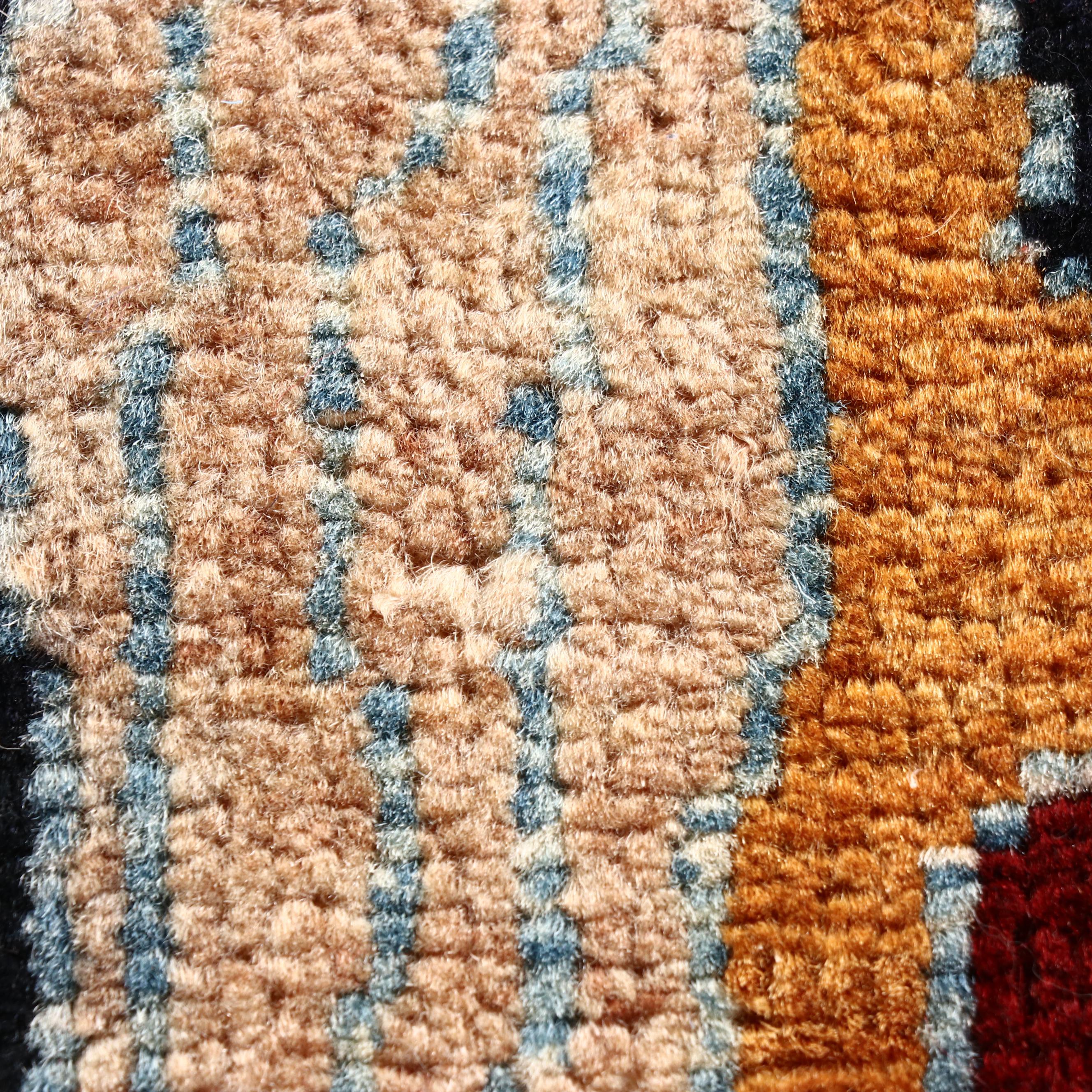 1'11 x 2'10 Hand-Knotted Persian Tabriz Pictorial Accent Rug