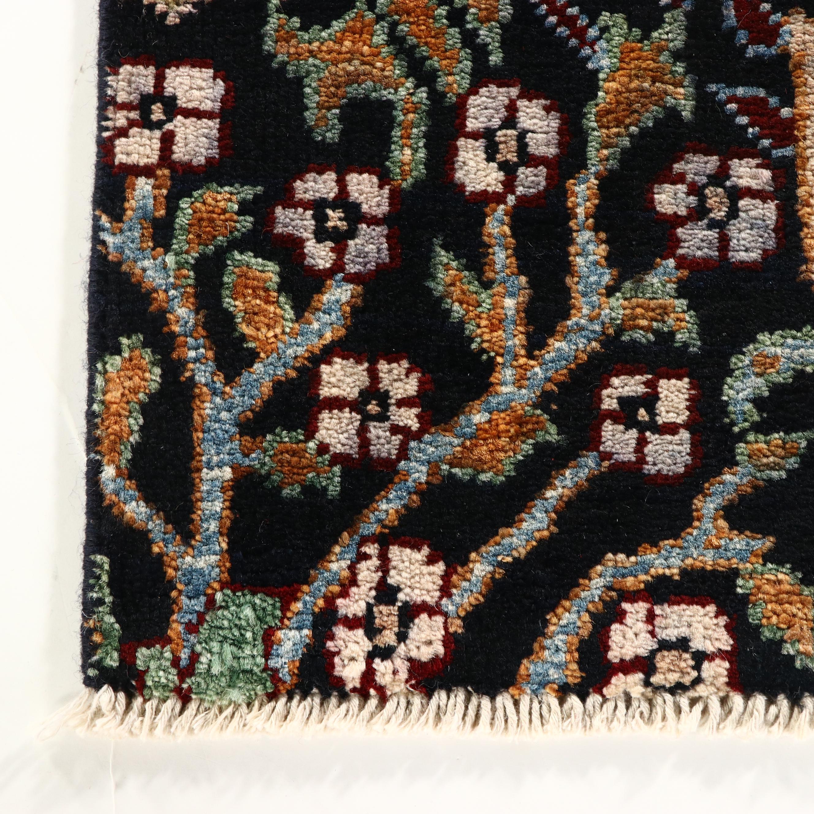 1'11 x 2'10 Hand-Knotted Persian Tabriz Pictorial Accent Rug