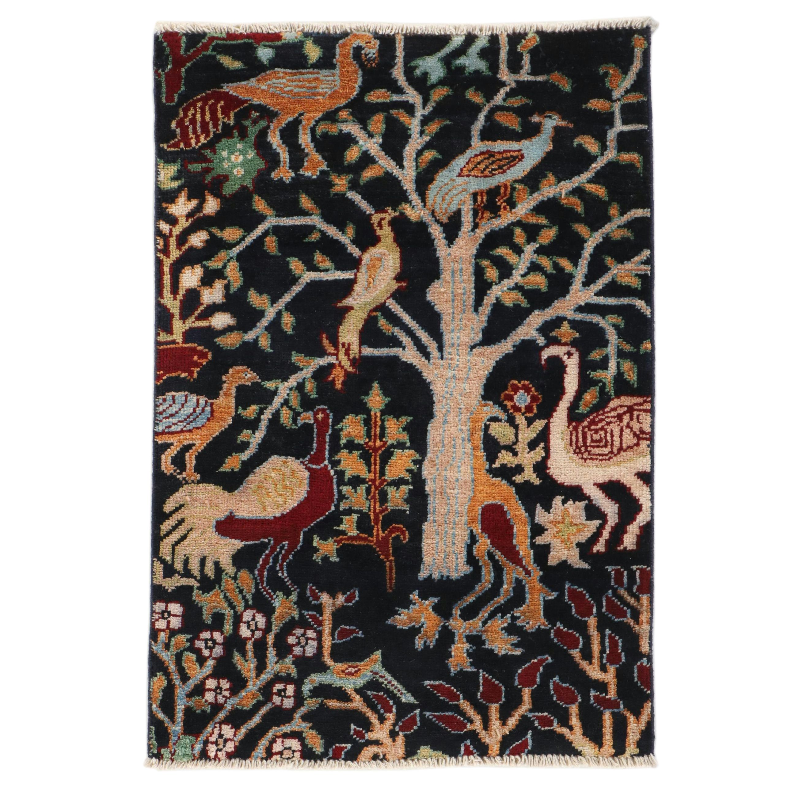 1'11 x 2'10 Hand-Knotted Persian Tabriz Pictorial Accent Rug