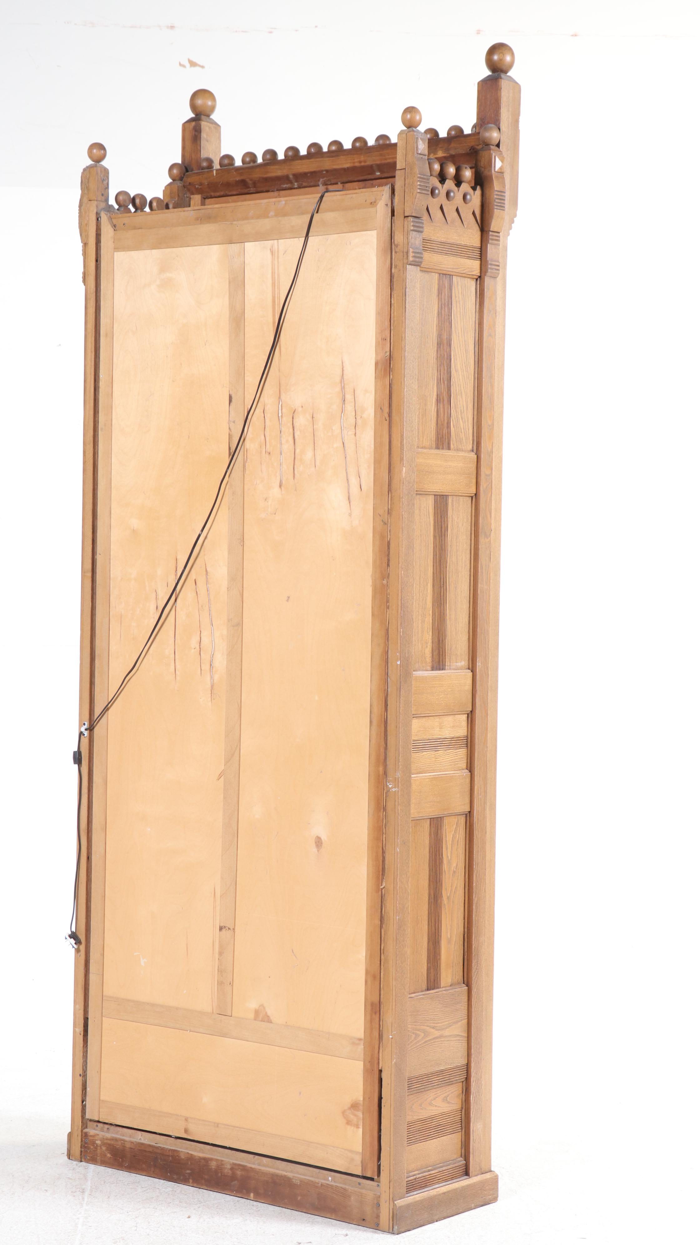 Eastlake Style Oak Illuminated Display Cabinet, 20th Century