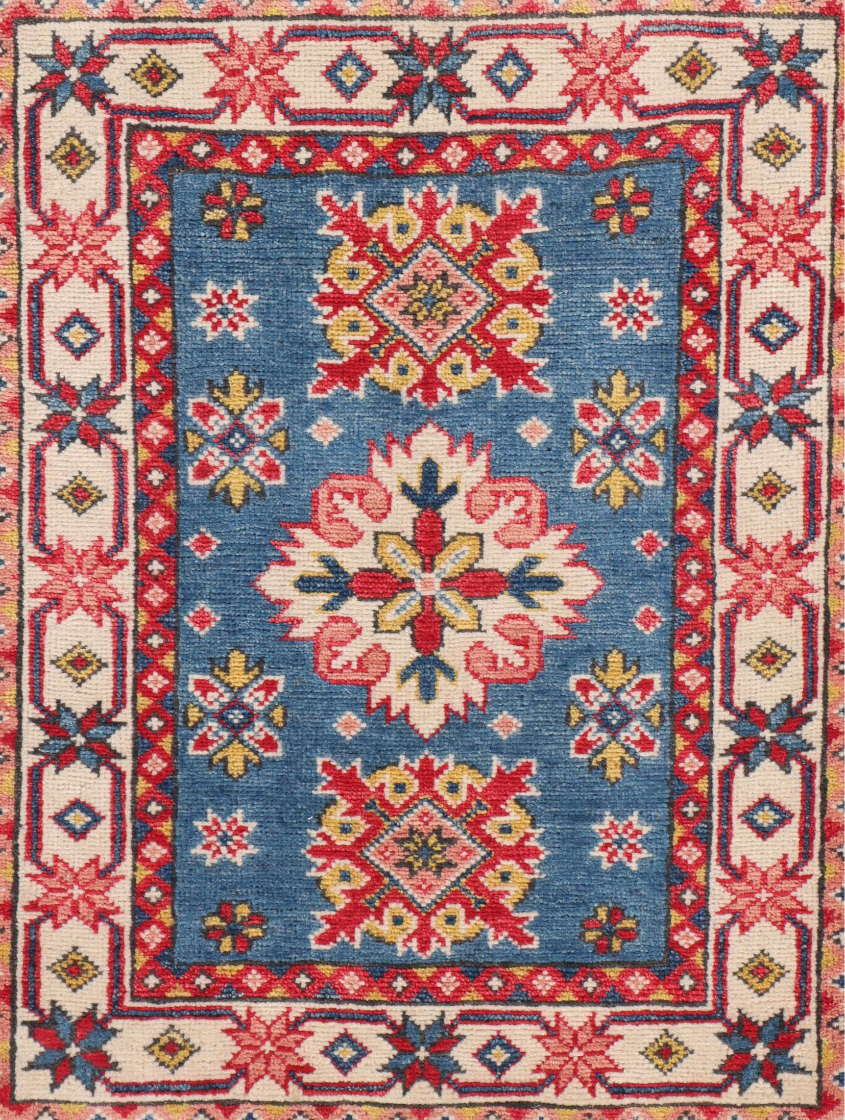 2' x 2'6 Hand-Knotted Pakistan Kazak Accent Rug