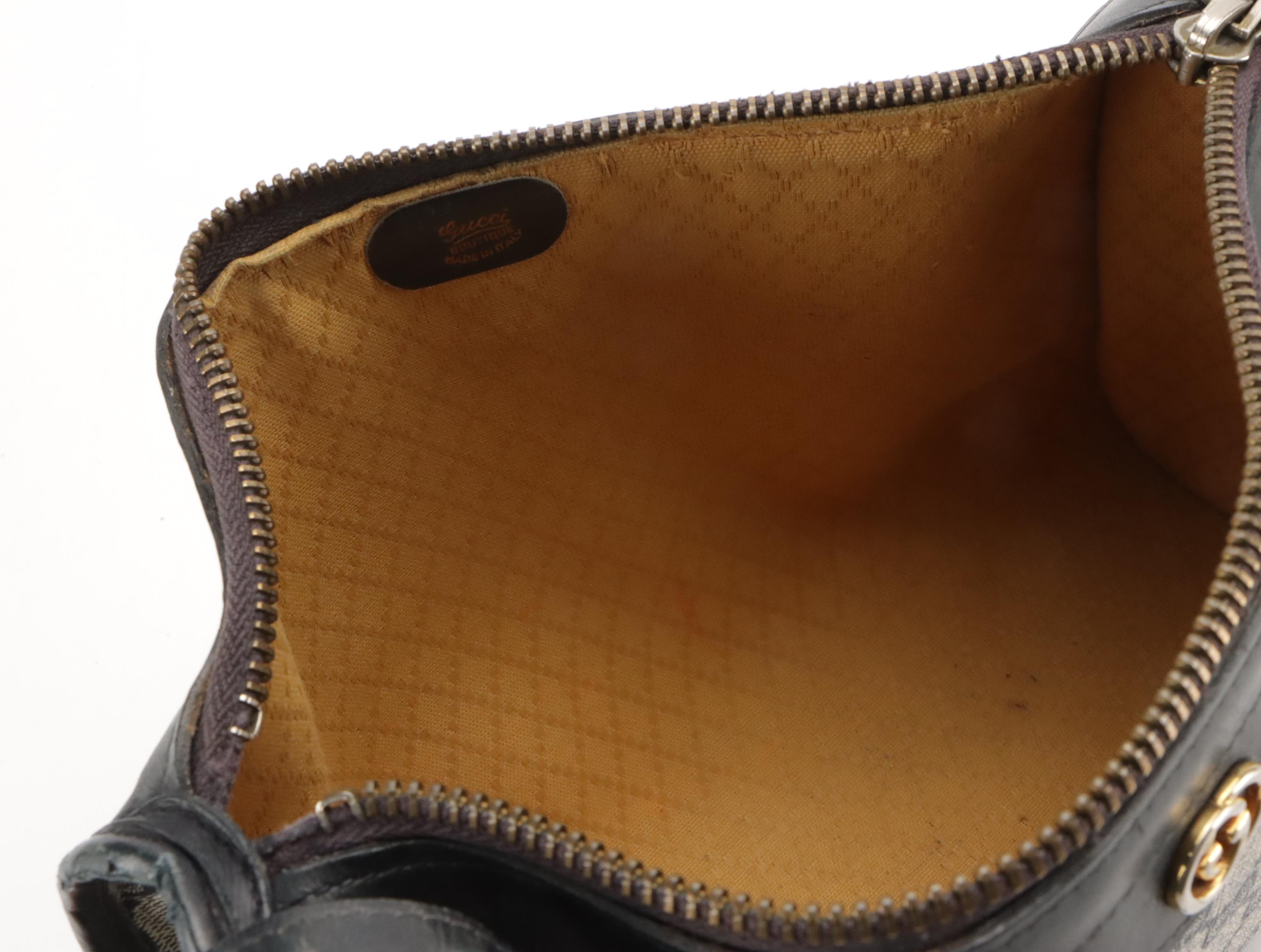 Gucci Boutique Crossbody in Navy Blue GG Supreme Canvas and Leather