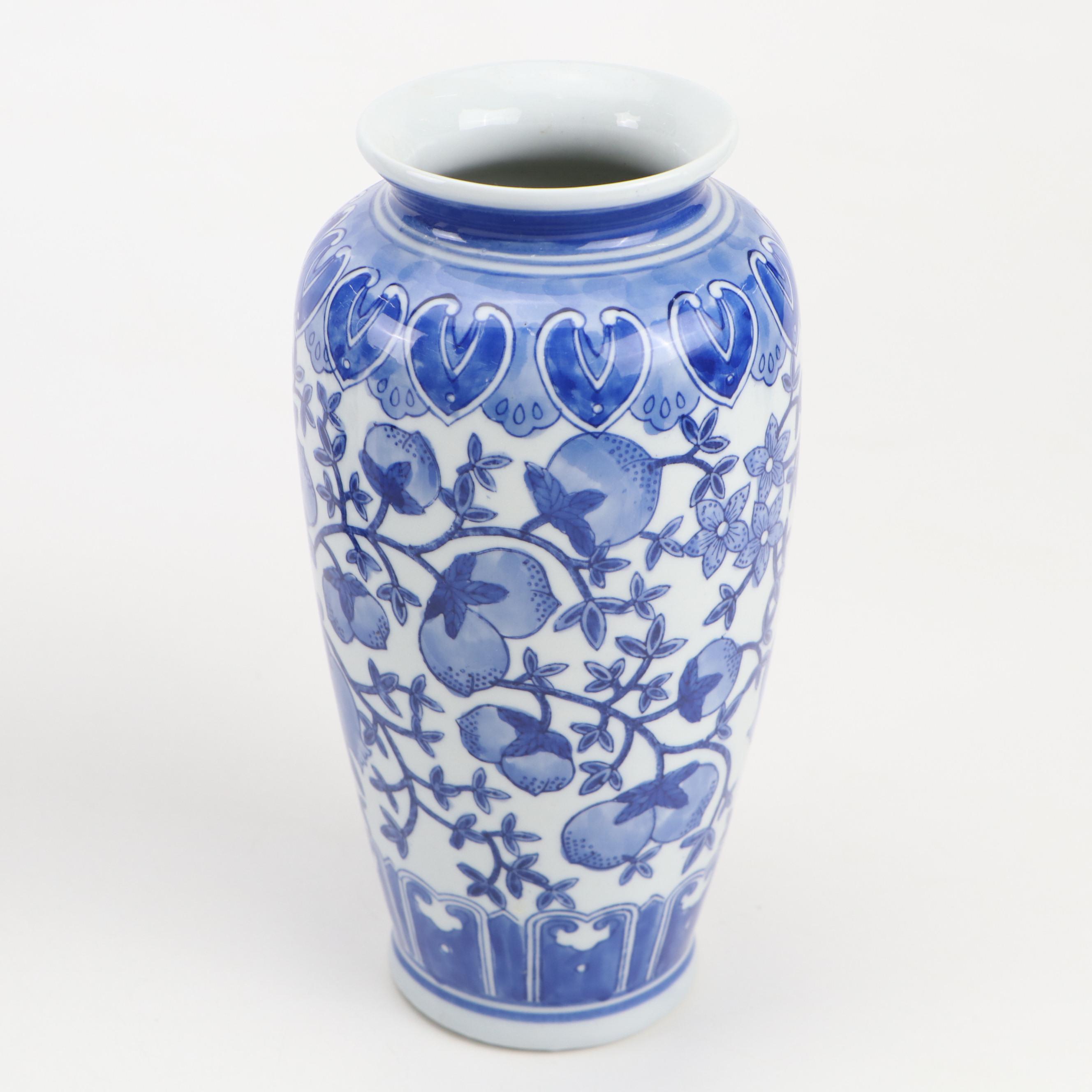 Chinese Porcelain Blue and White Vases
