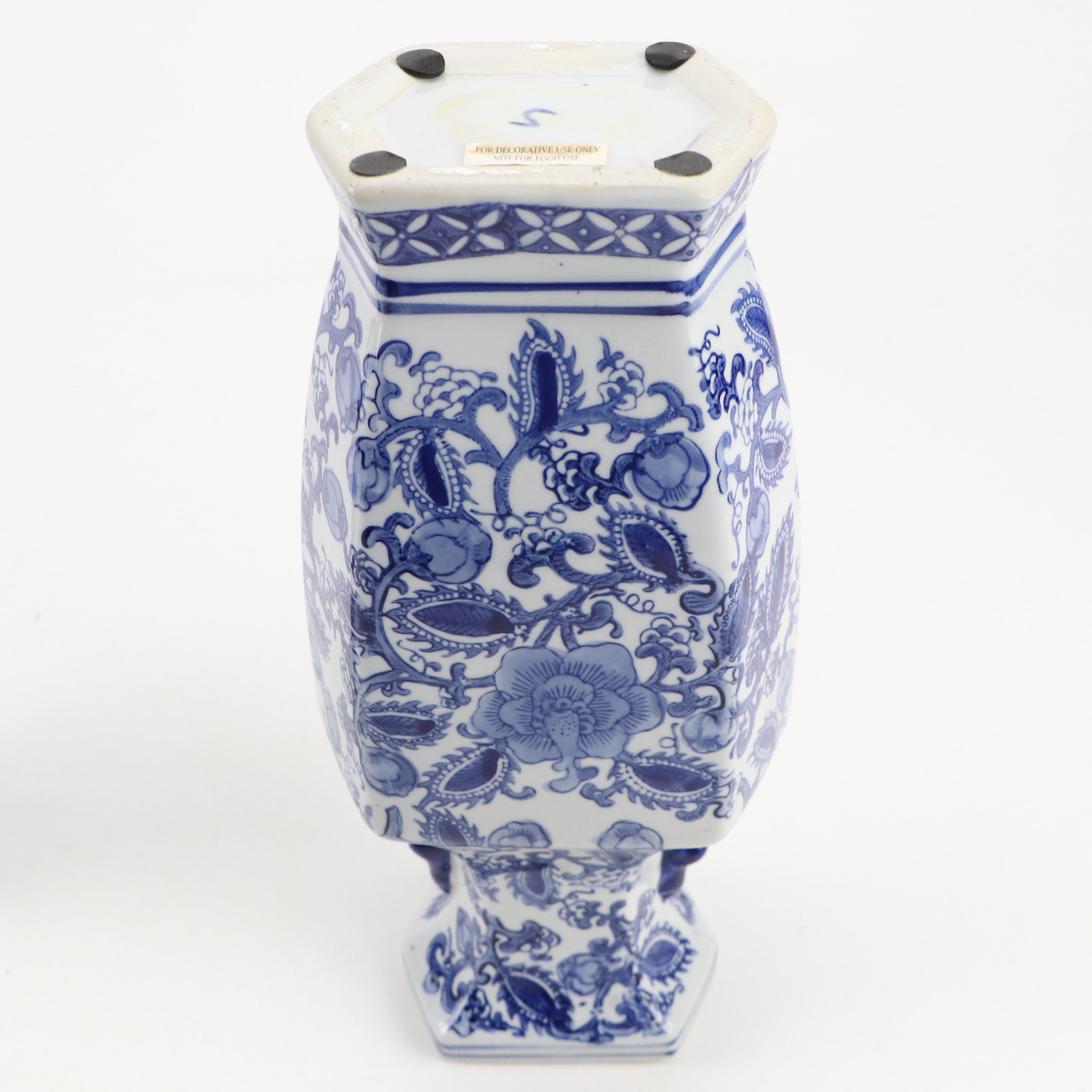 Chinese Porcelain Blue and White Vases