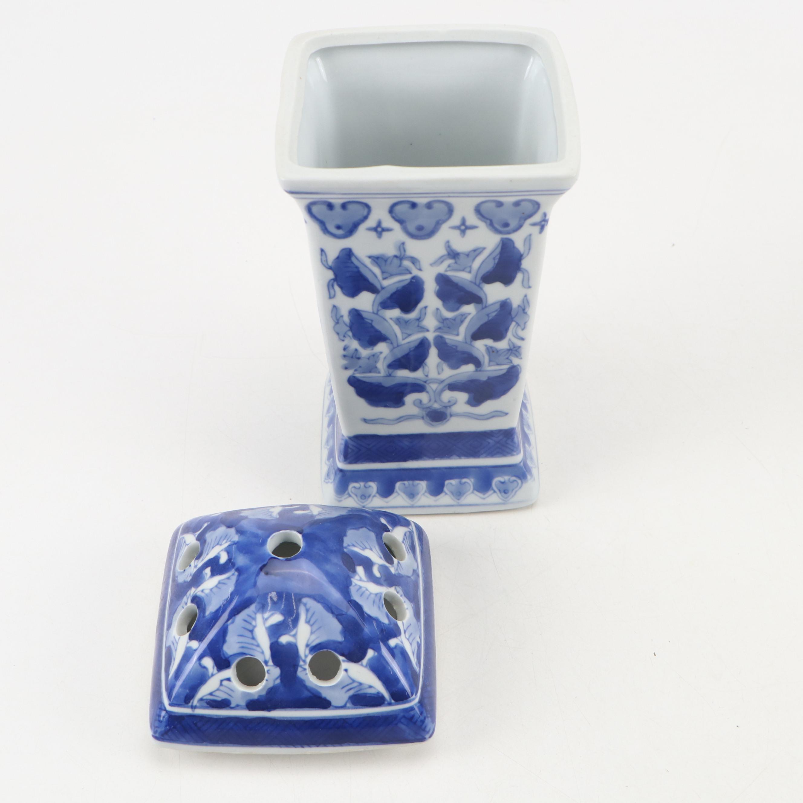 Chinese Porcelain Blue and White Vases