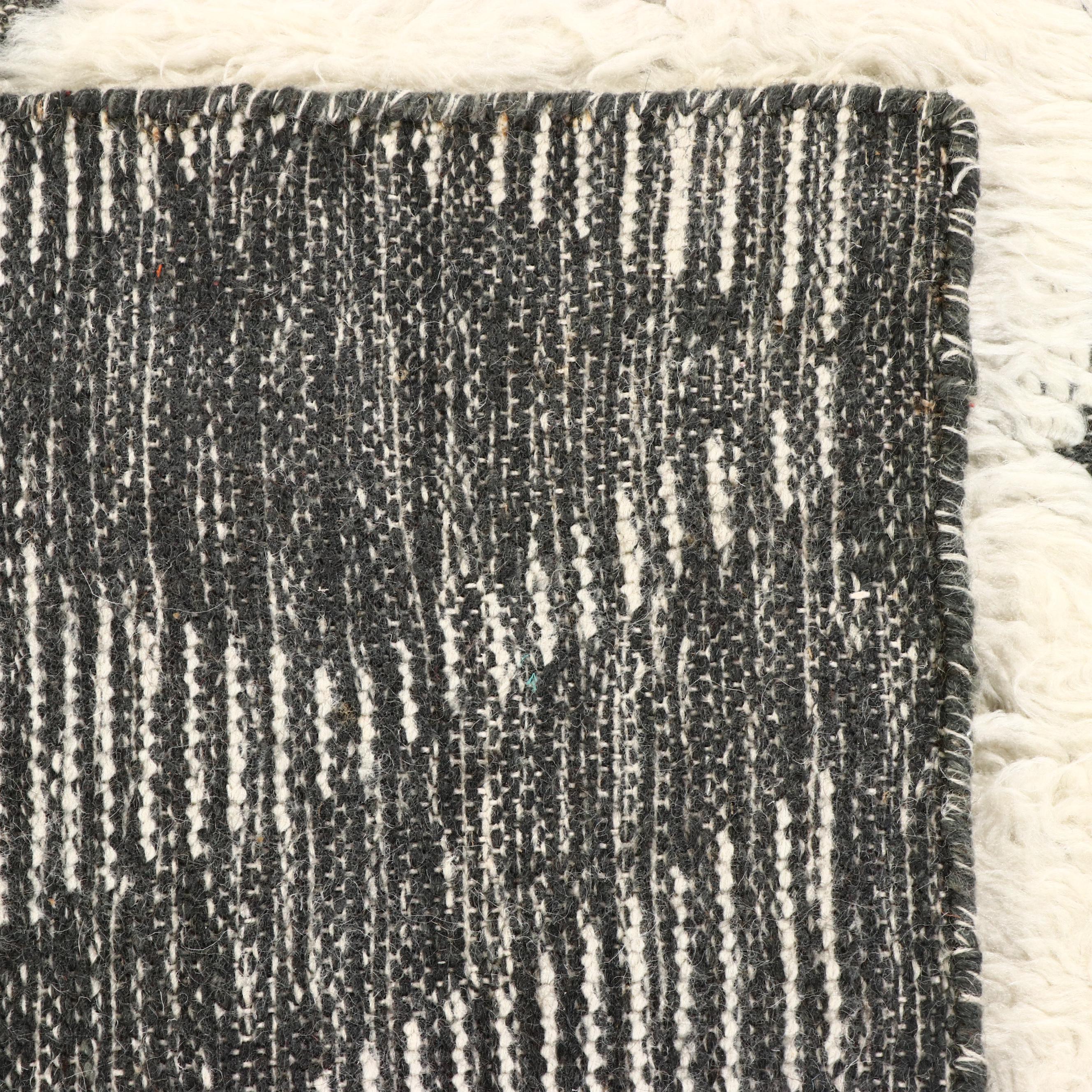 5'1 x 8'1 Hand-Knotted Indo-Berber Style High-Low Shag Area Rug