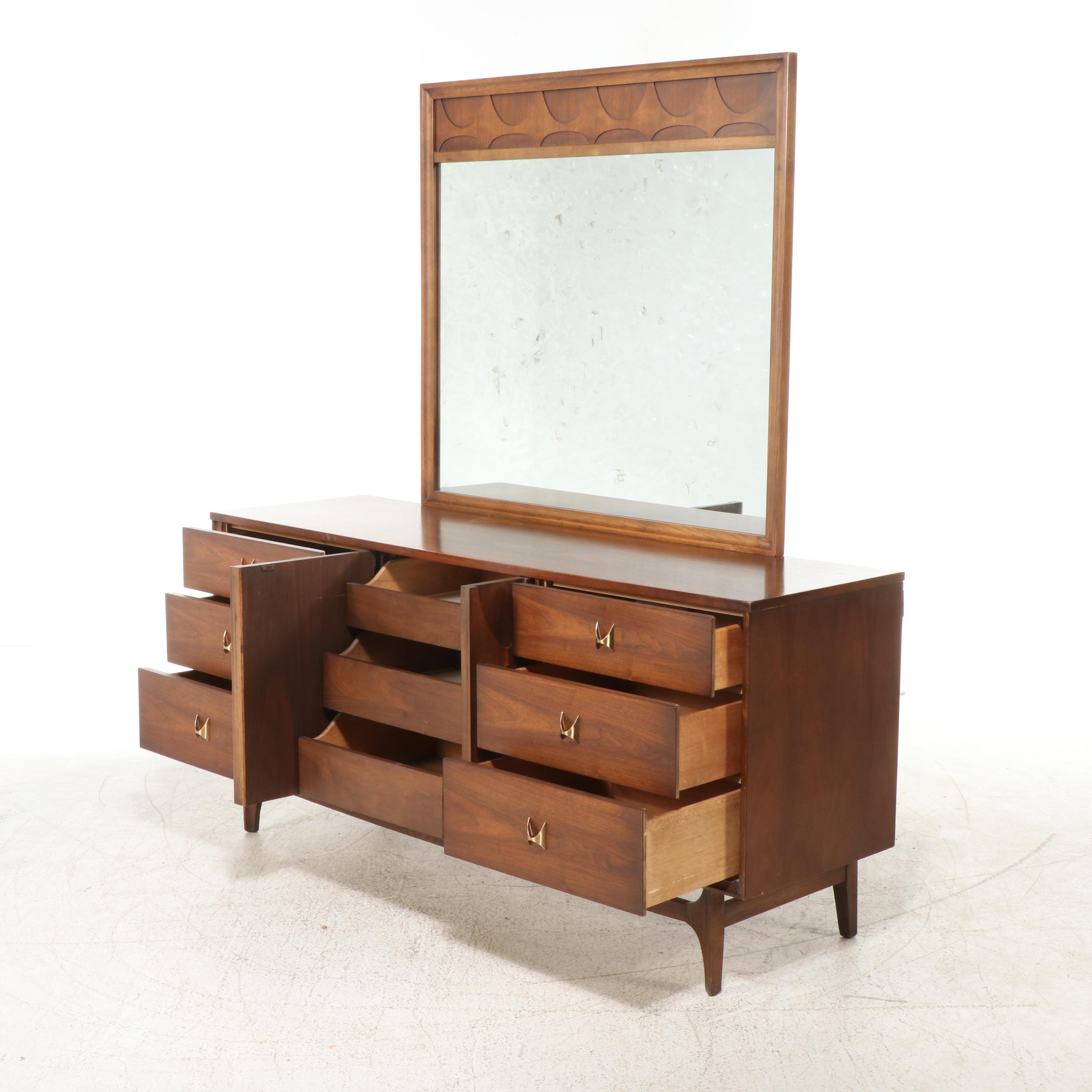 Broyhill Premier Mid Century Modern "Brasilia" Walnut Dresser, Mid-20th Century