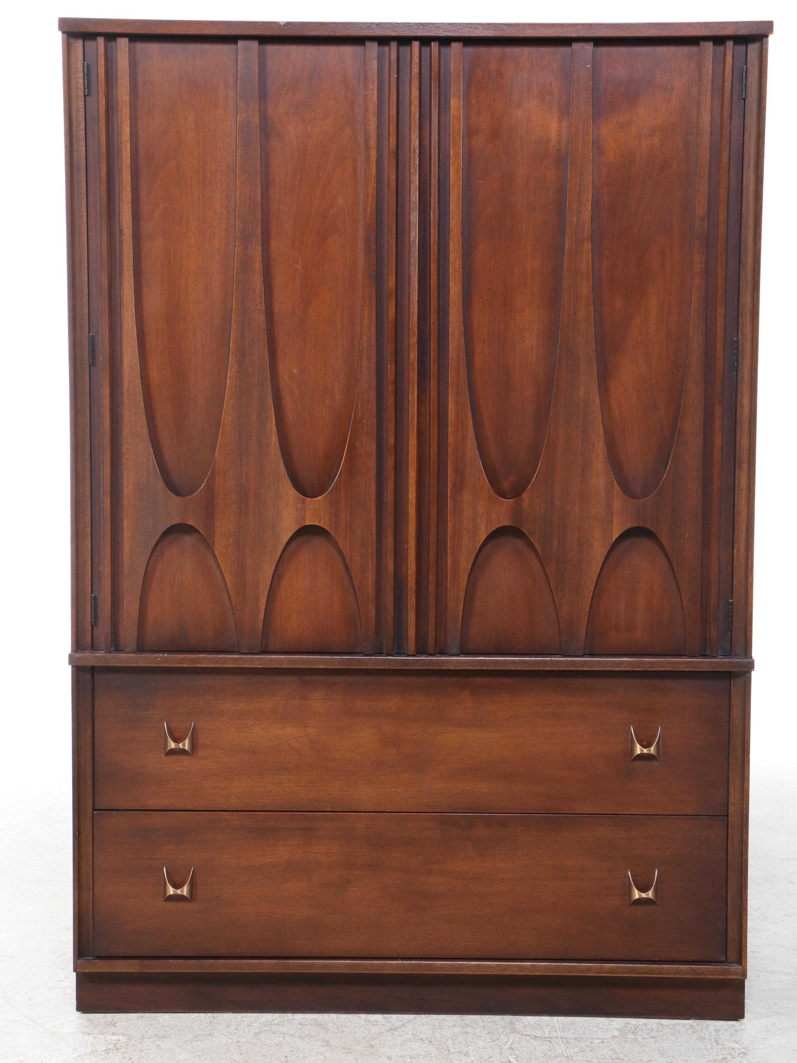 Broyhill Premiere Mid Century Modern Style "Brasilia" Walnut Wardrobe