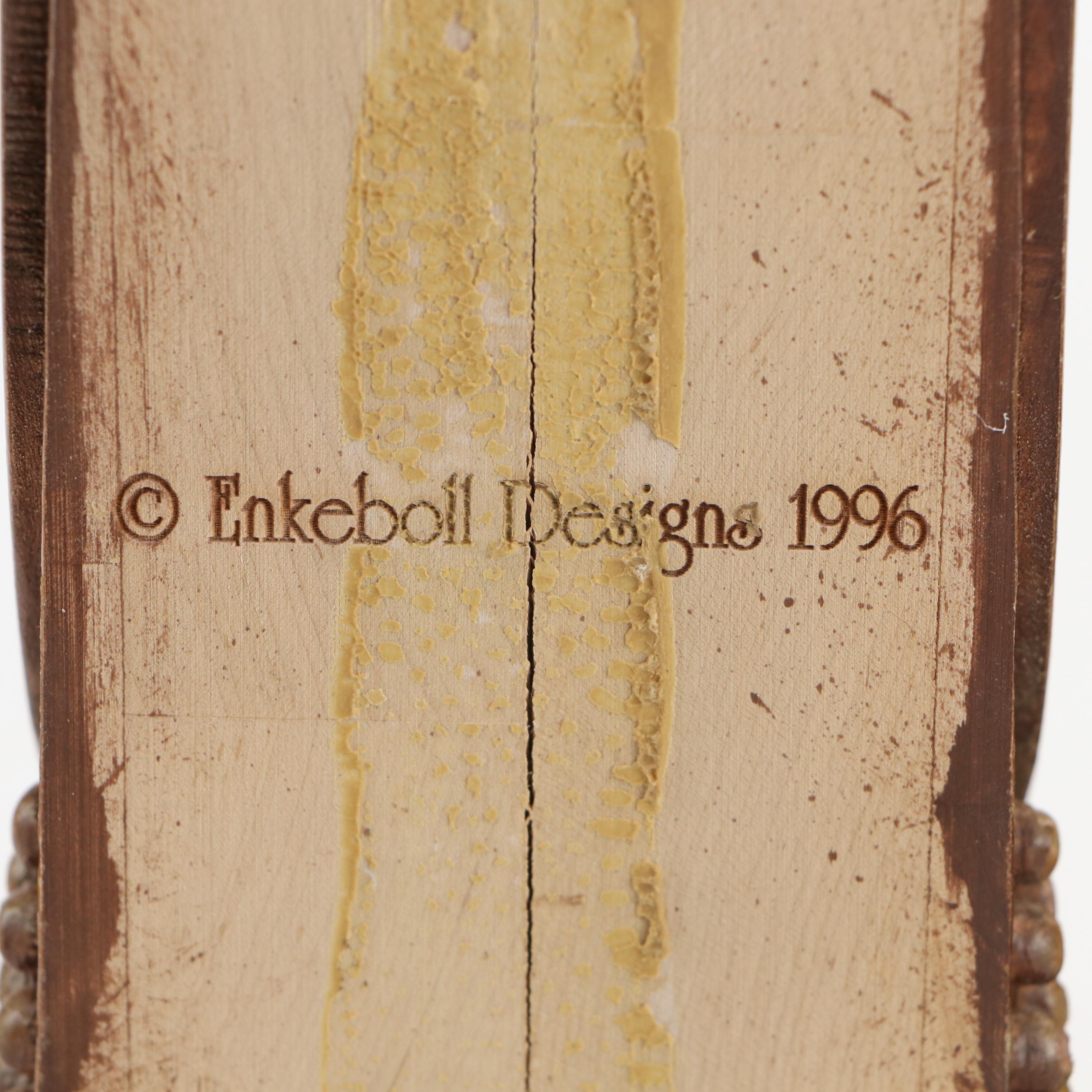 Enkeboll Designs Wooden Corbels with Other Carved Wood Box