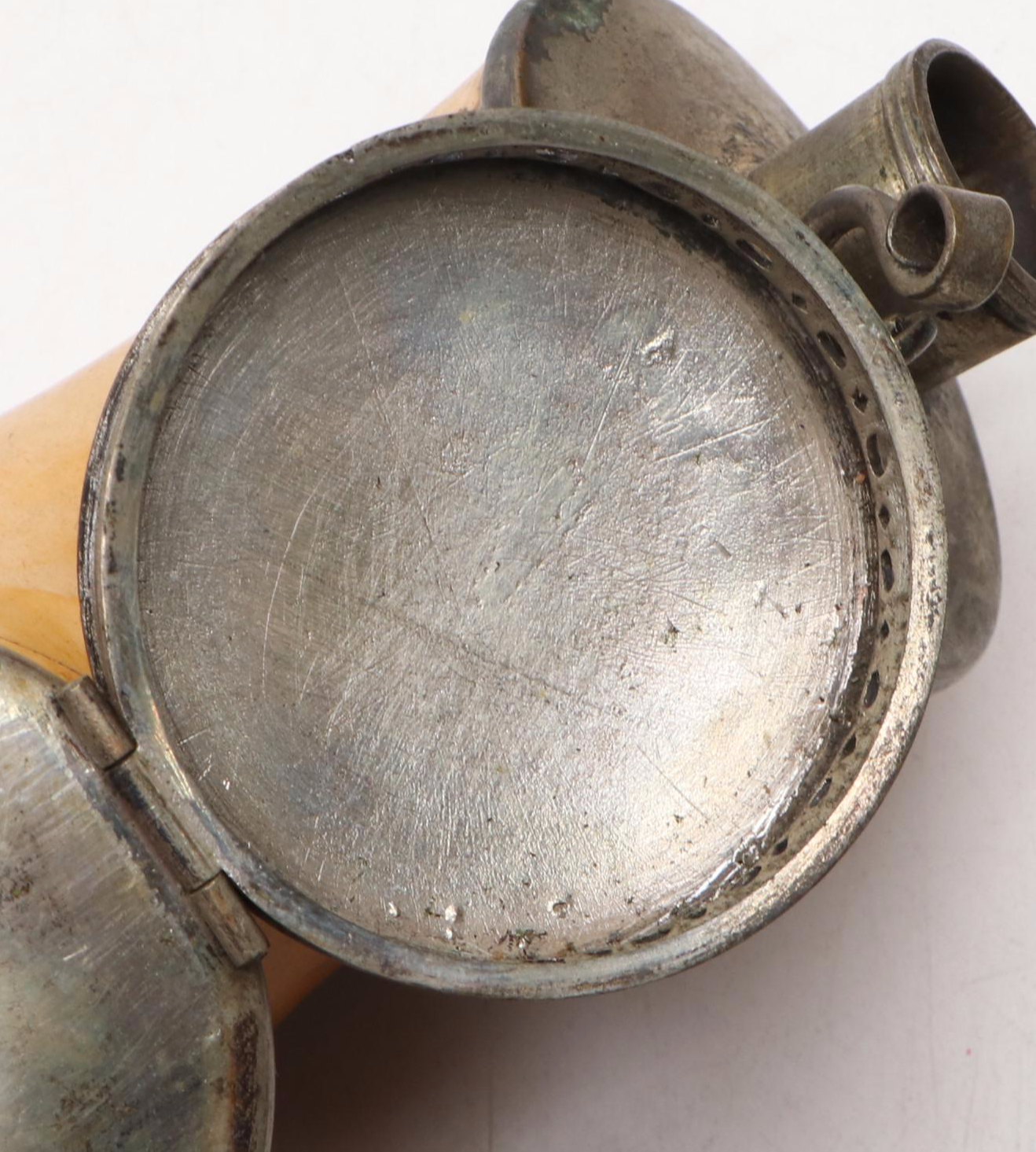 Duk-It Humidor, Meerschaum Pipes, Embossed Alligator Cigarette Case