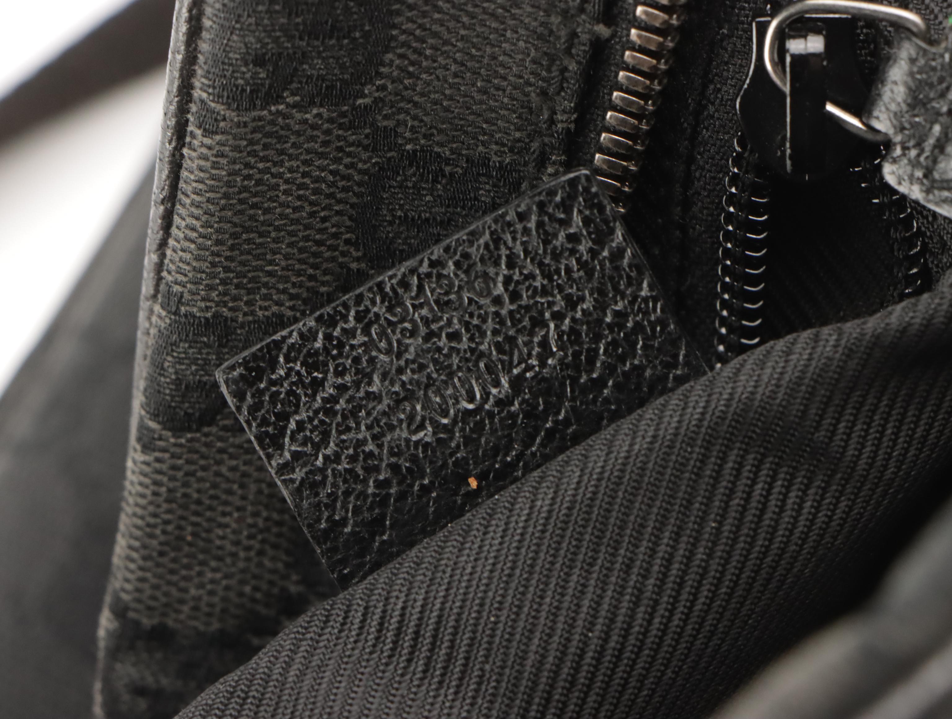 Gucci Black GG Canvas Zip-Around Crossbody Messenger Bag