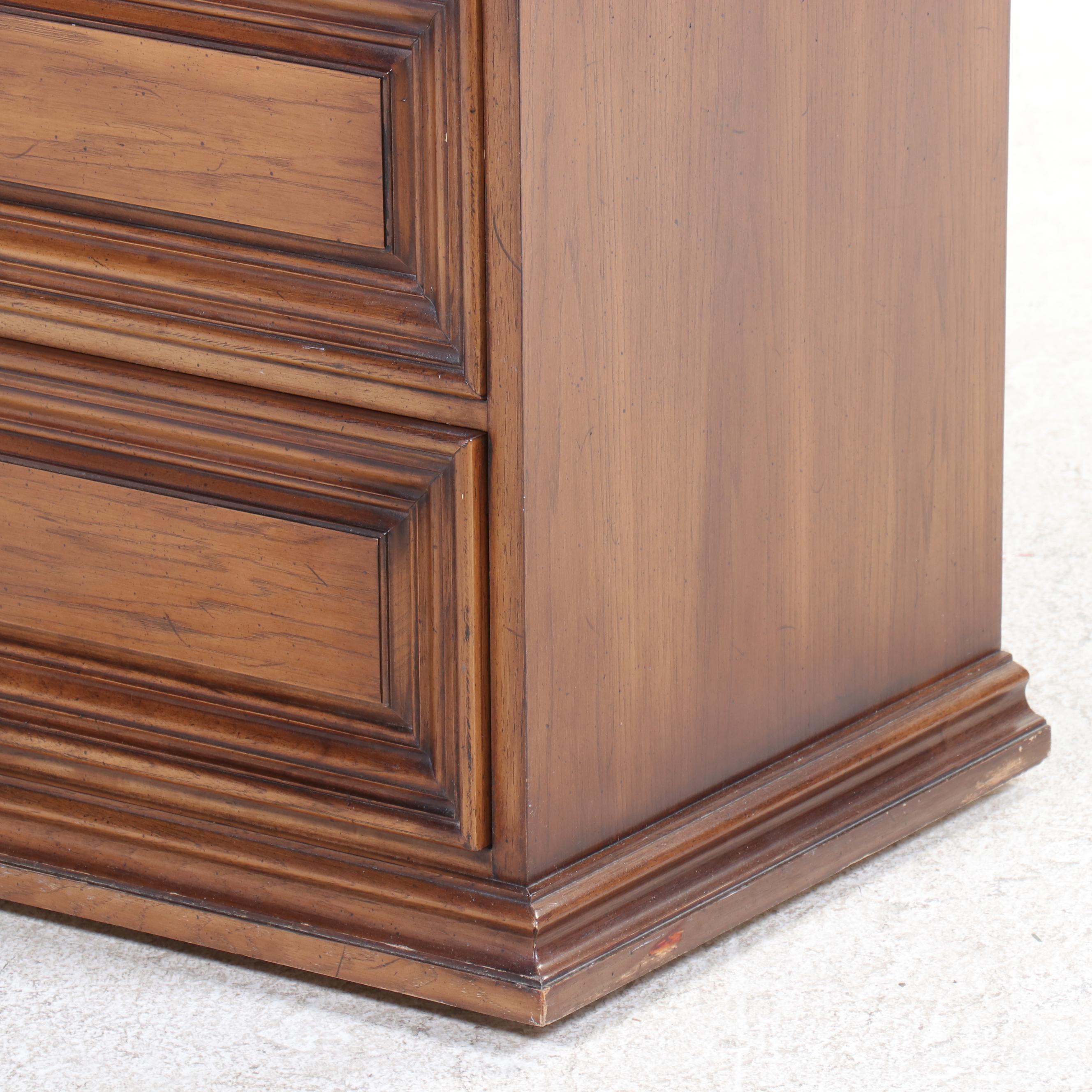 Henredon French Provincial Style Oak Five-Drawer Chest