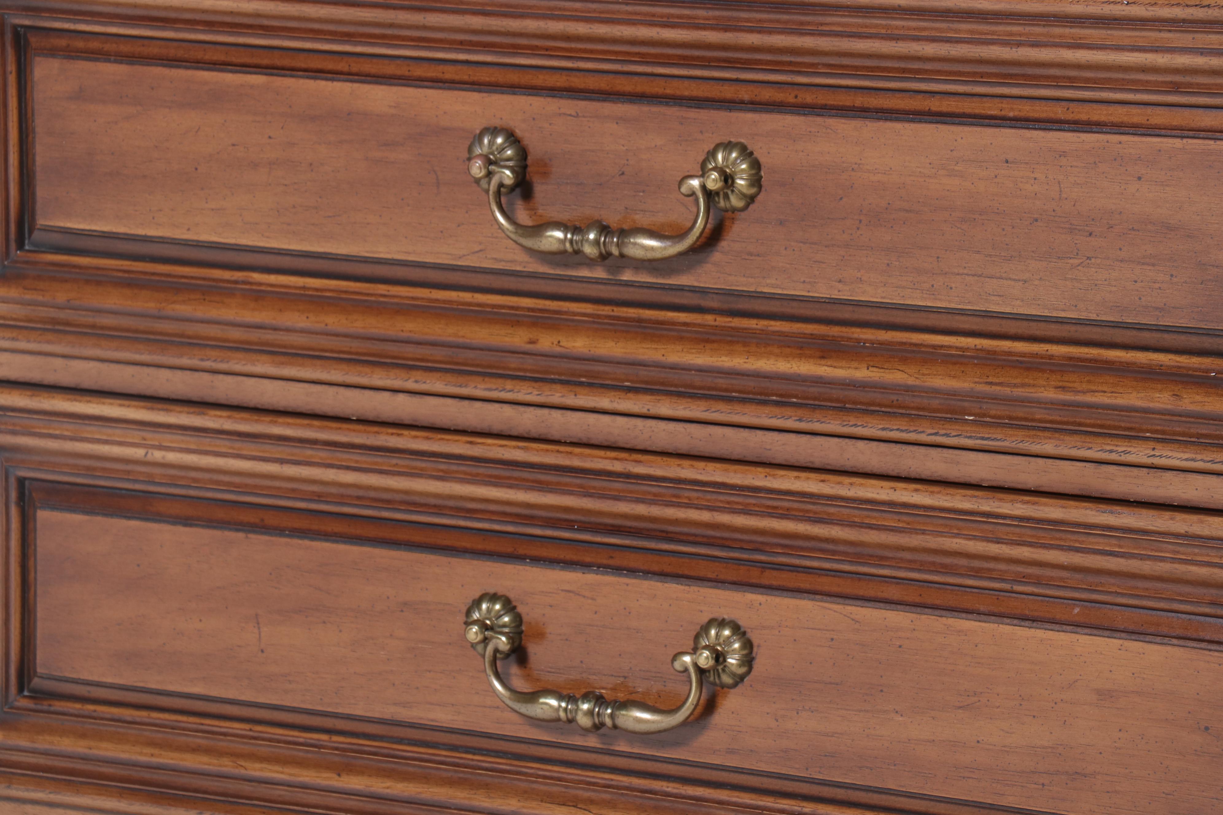 Henredon French Provincial Style Oak Five-Drawer Chest