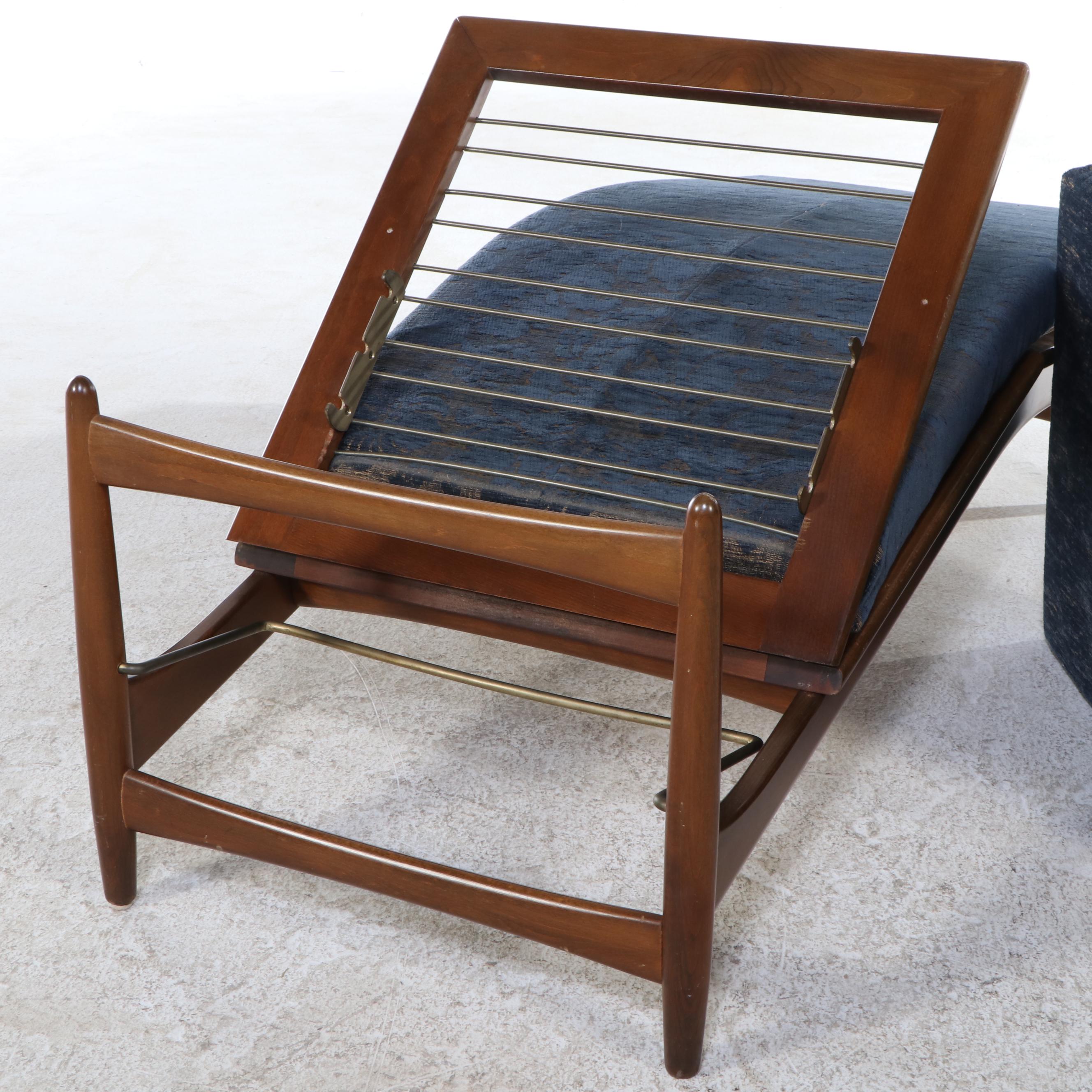 Selig Danish Modern Beech Chaise Lounge, Mid-20th Century