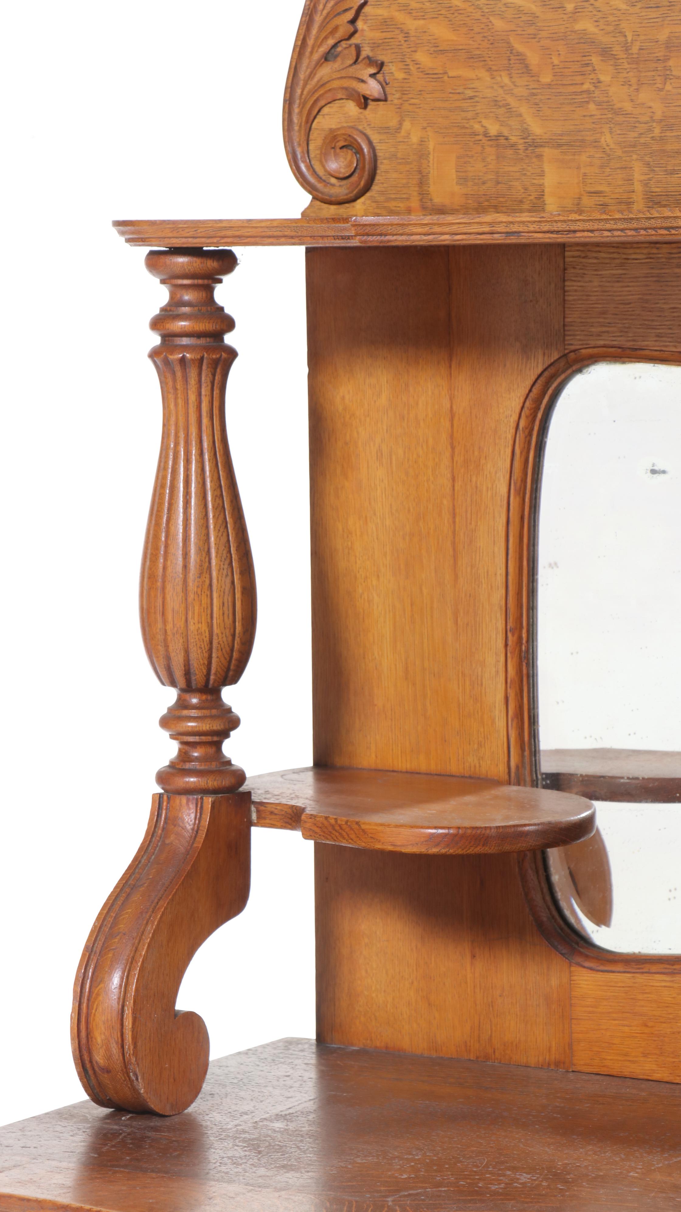 Late Victorian Carved and Quartersawn Oak Mirror-Back Buffet, Circa 1900