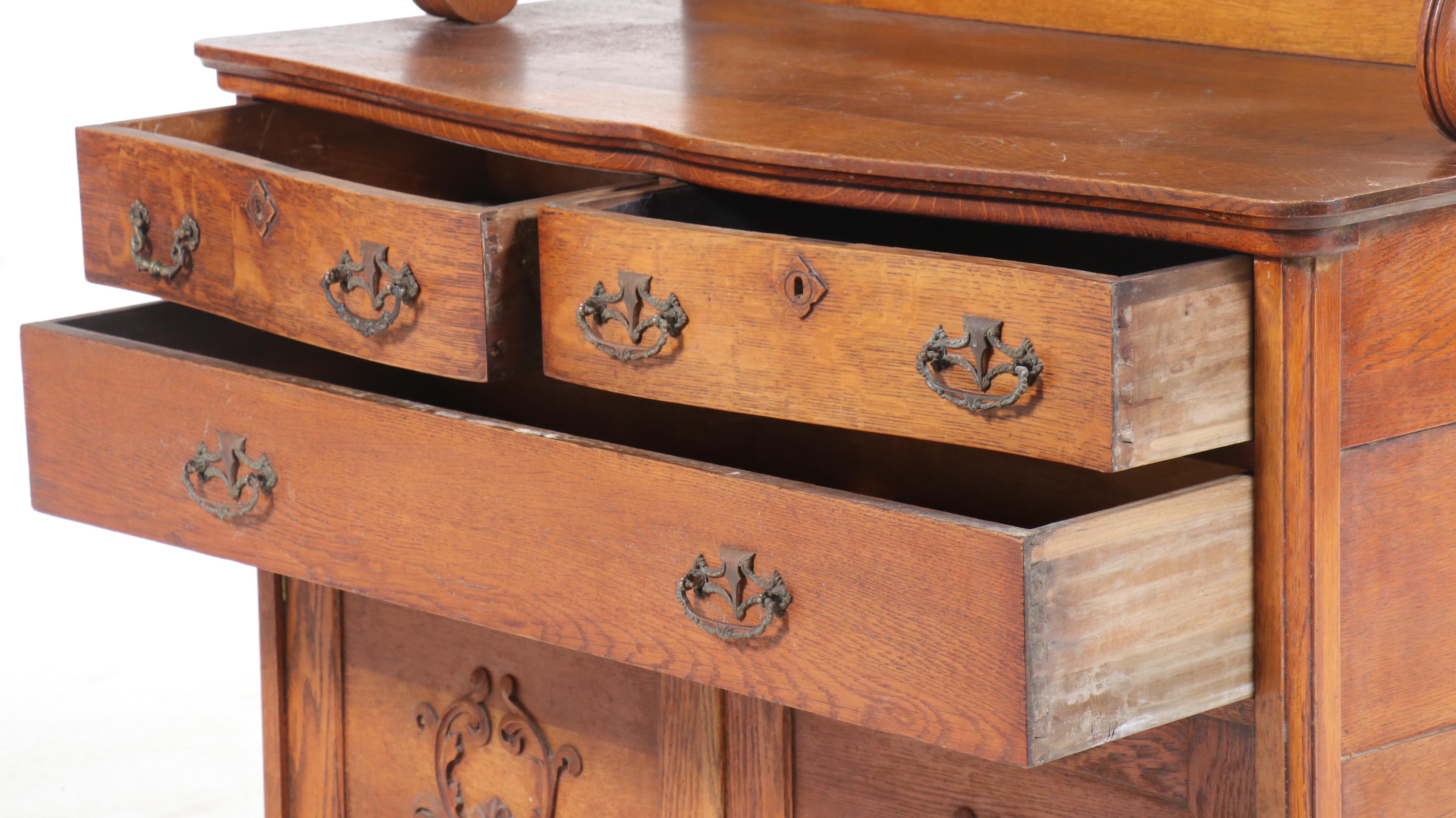 Late Victorian Carved and Quartersawn Oak Mirror-Back Buffet, Circa 1900