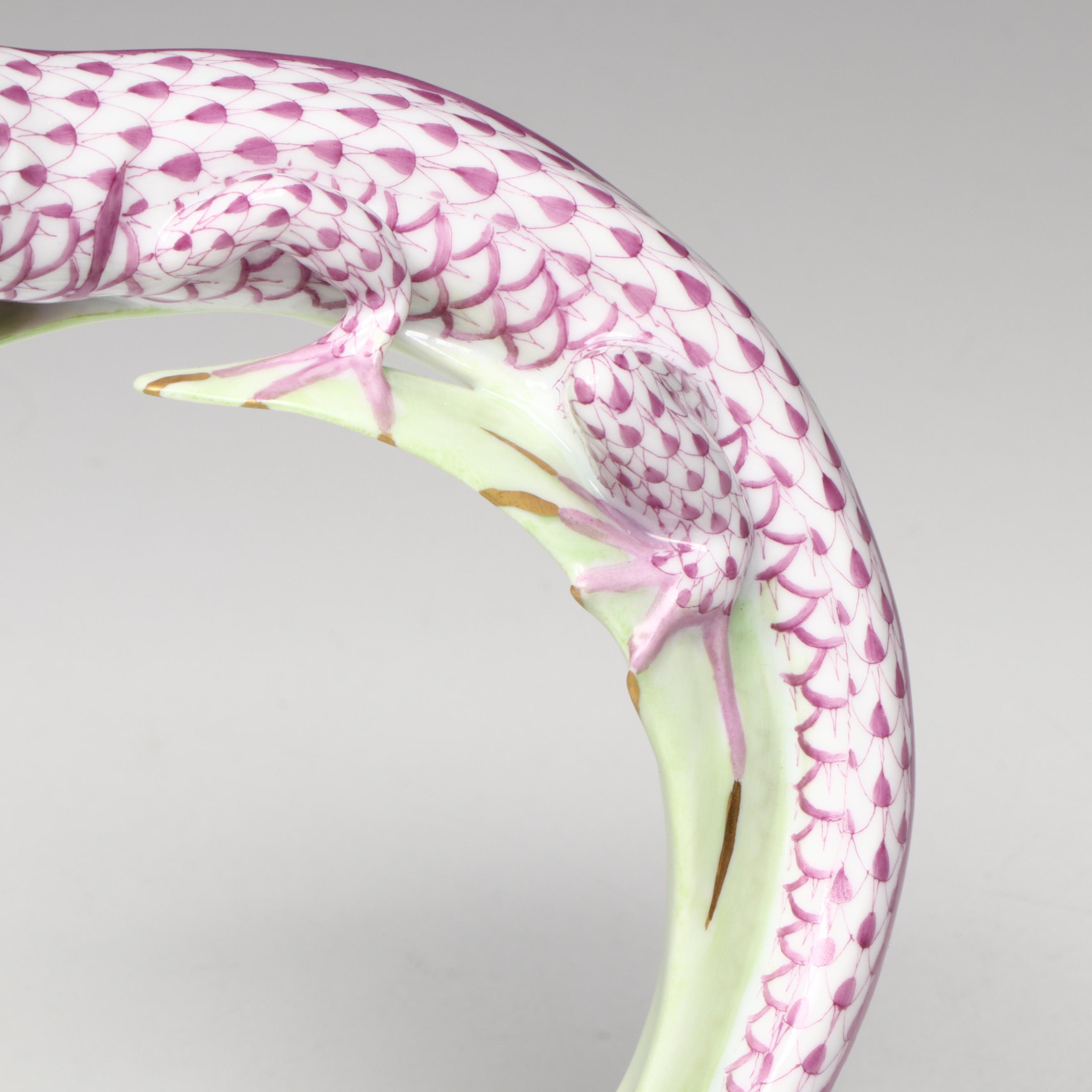 Herend Lilac Fishnet with Gold "Lying Lizard" Porcelain Figurine