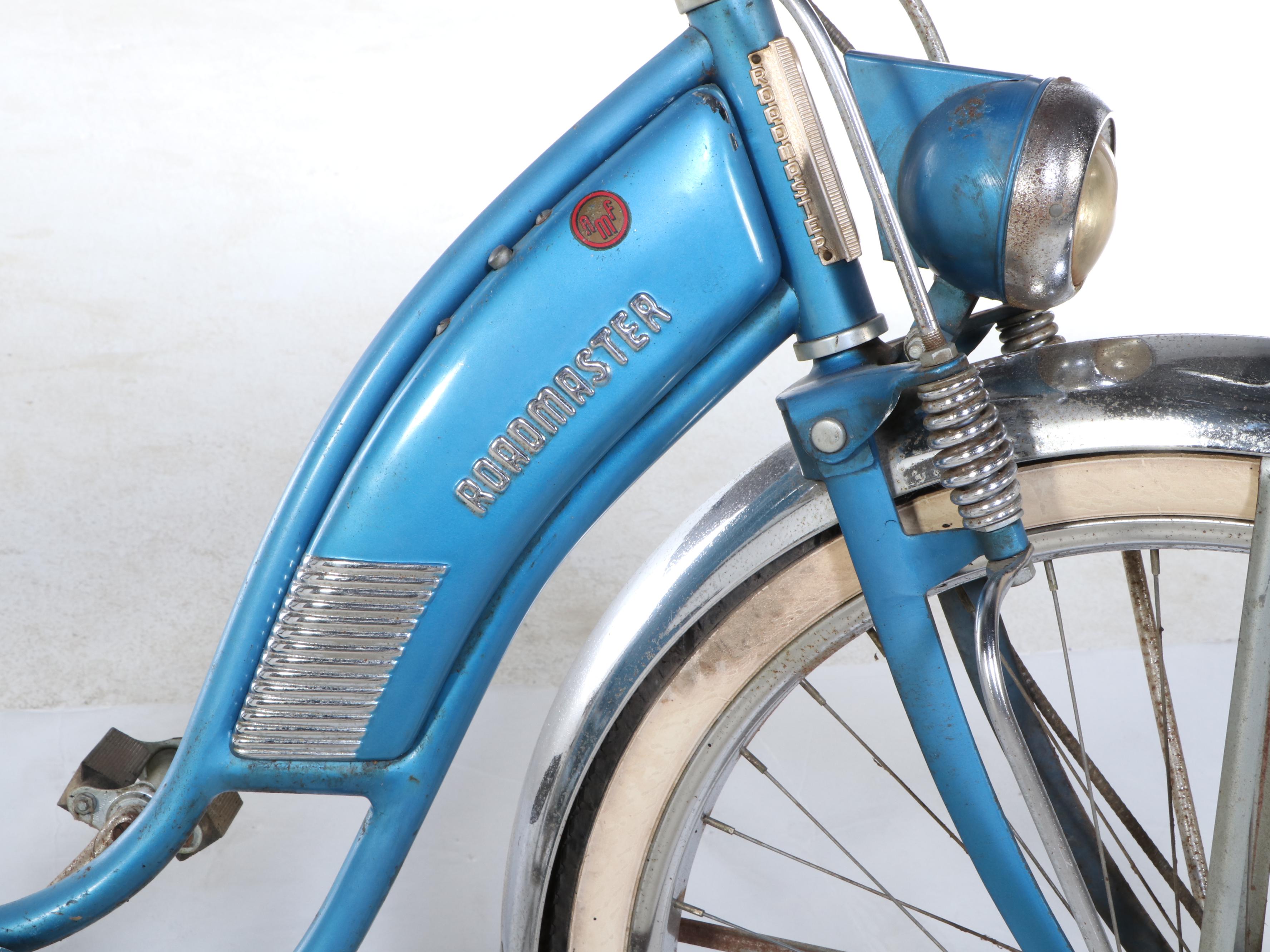 Roadmaster Luxury Liner Step Through Cruiser Bicycle with Balloon Tires