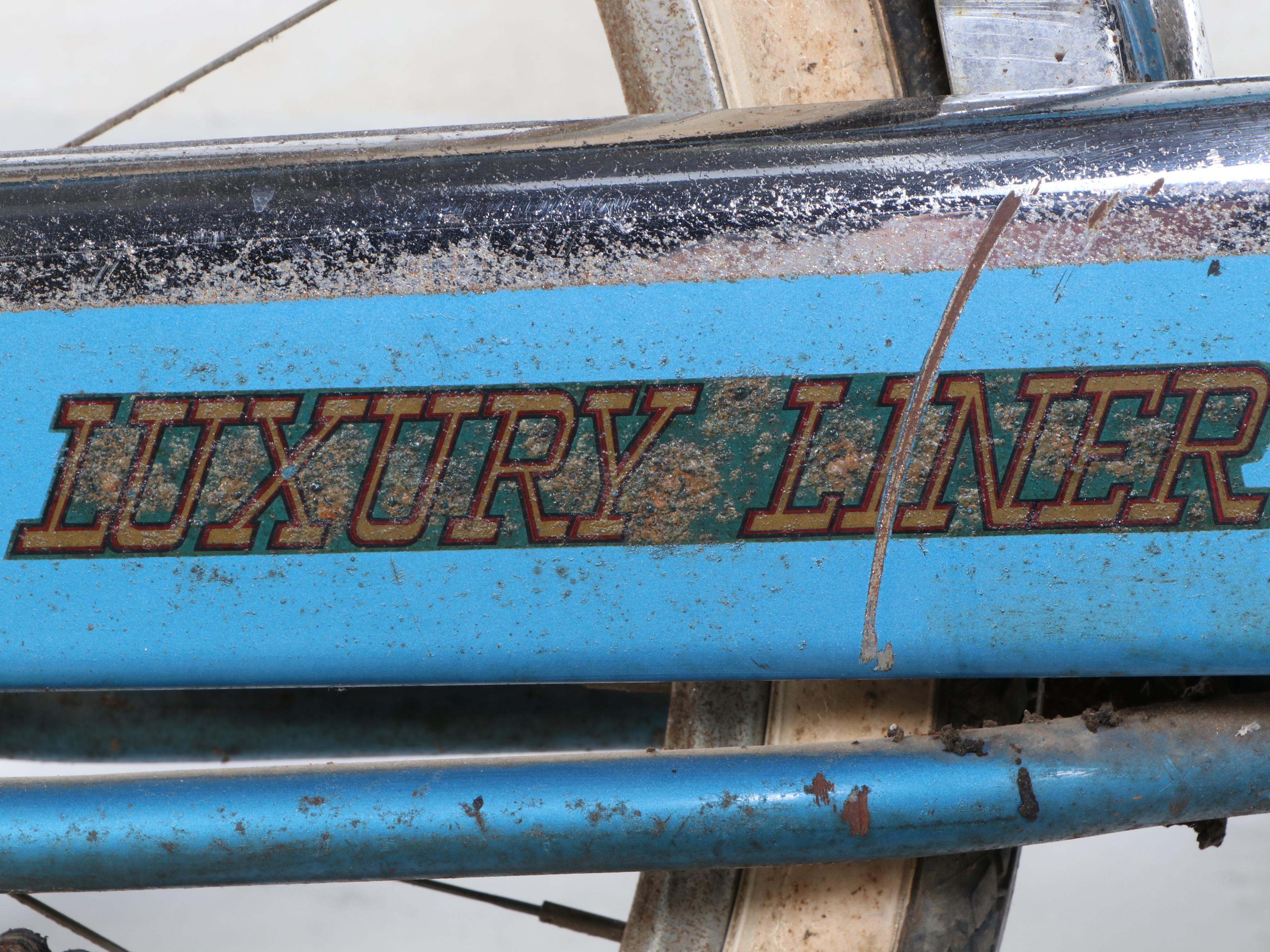 Roadmaster Luxury Liner Step Through Cruiser Bicycle with Balloon Tires