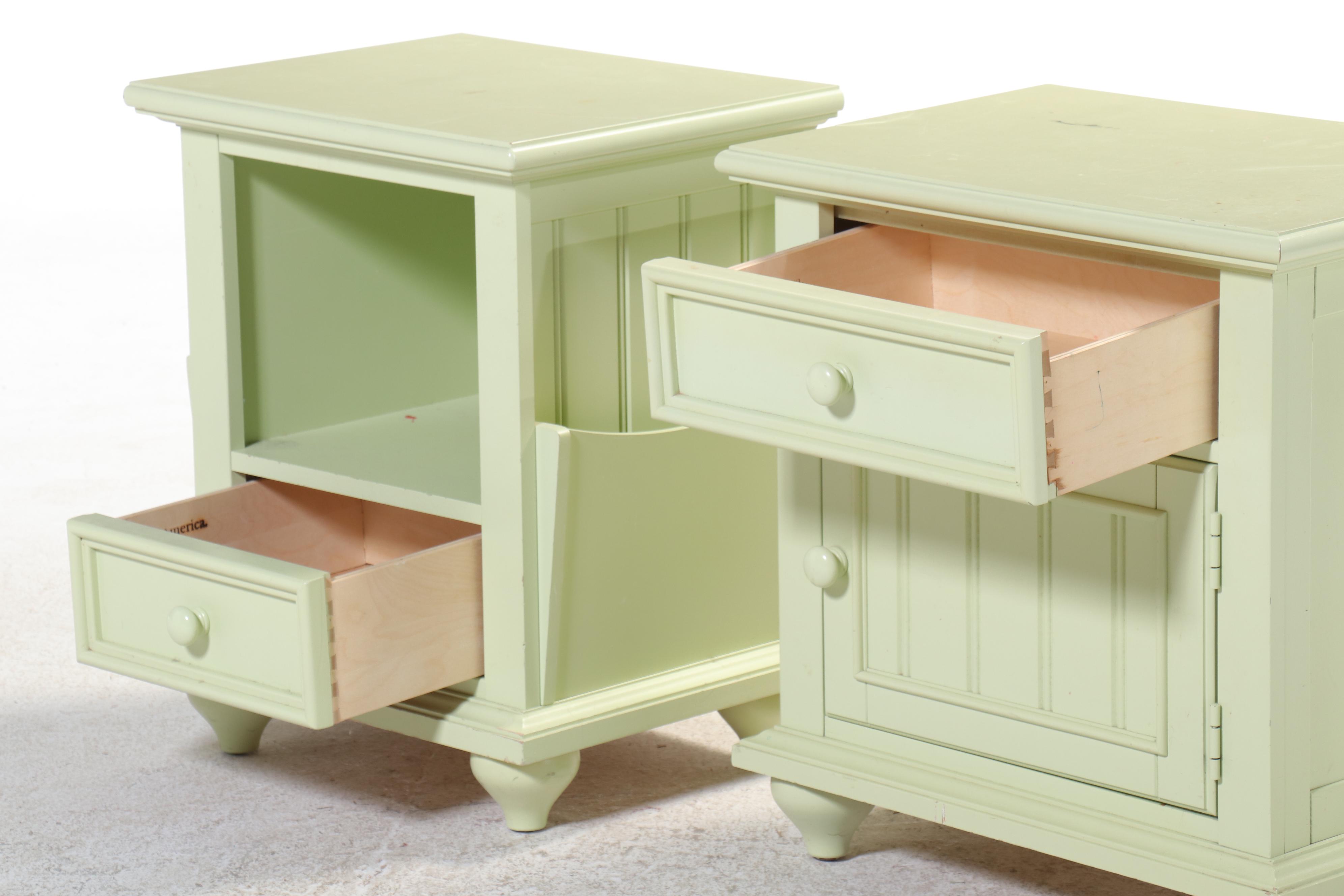 Young America by Stanley Furniture Contemporary Green Painted Wood Bedroom Set