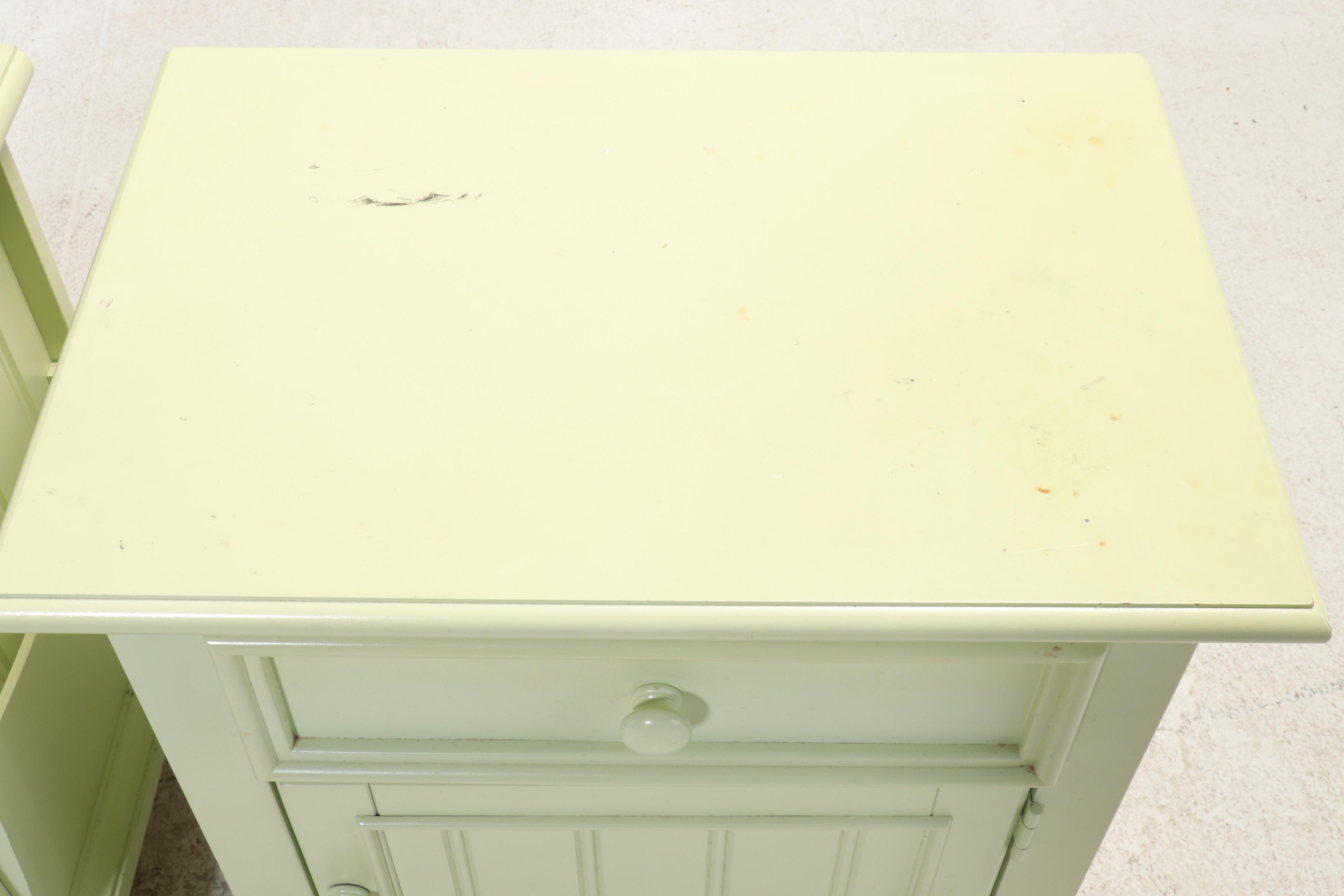 Young America by Stanley Furniture Contemporary Green Painted Wood Bedroom Set