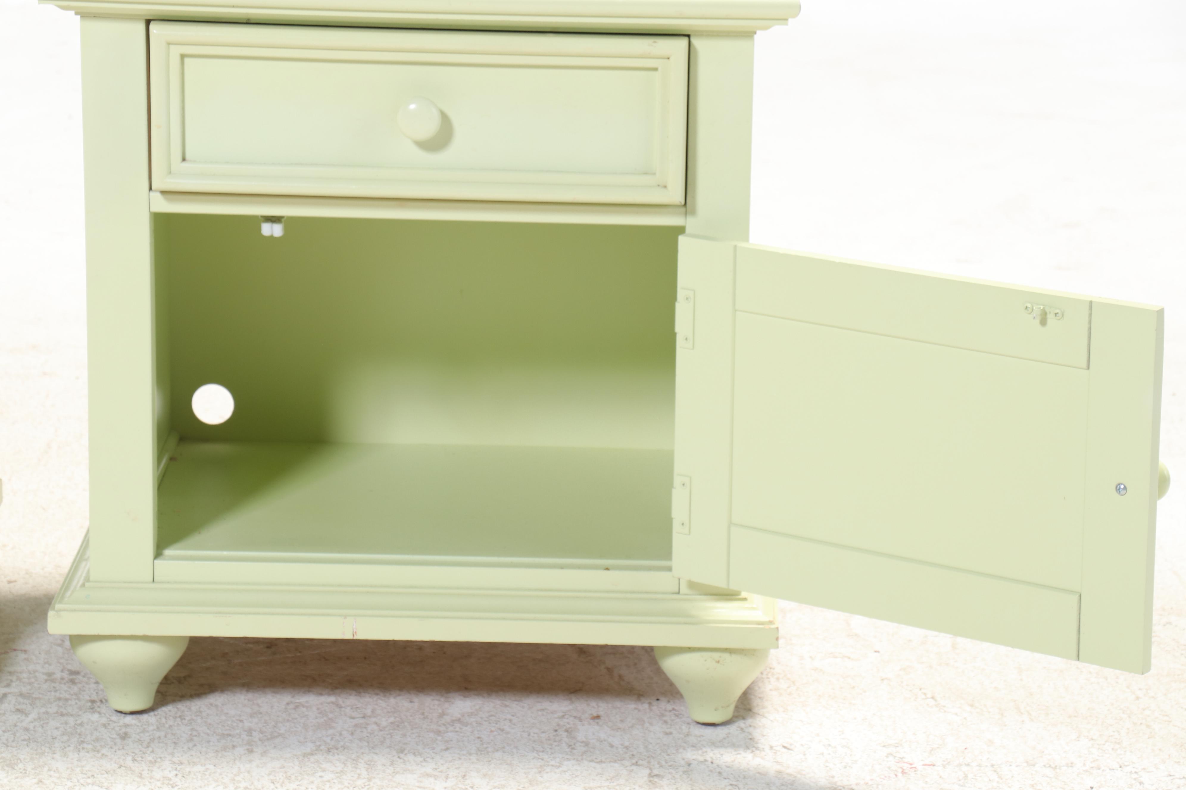 Young America by Stanley Furniture Contemporary Green Painted Wood Bedroom Set