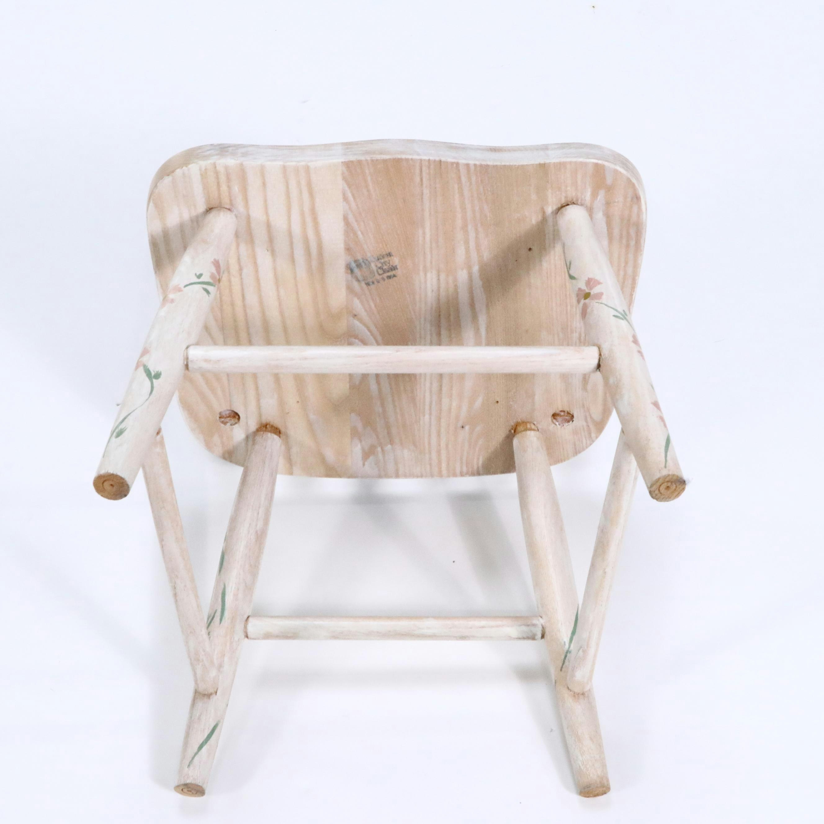 Union City Chair Child Size Paint-Decorated Wood Three-Piece Dining Set