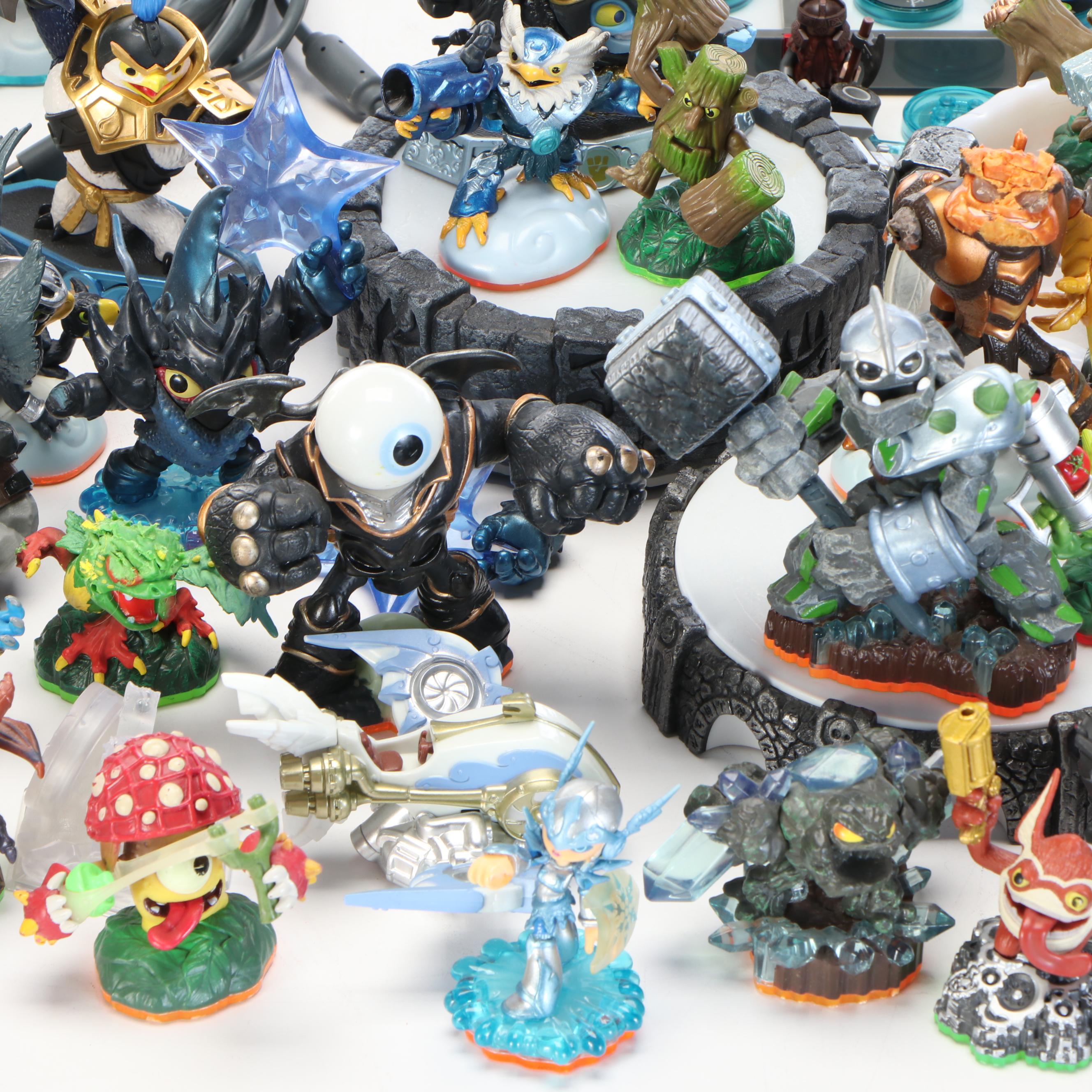 "Skylanders" Figures and Accessories for Nintendo Wii