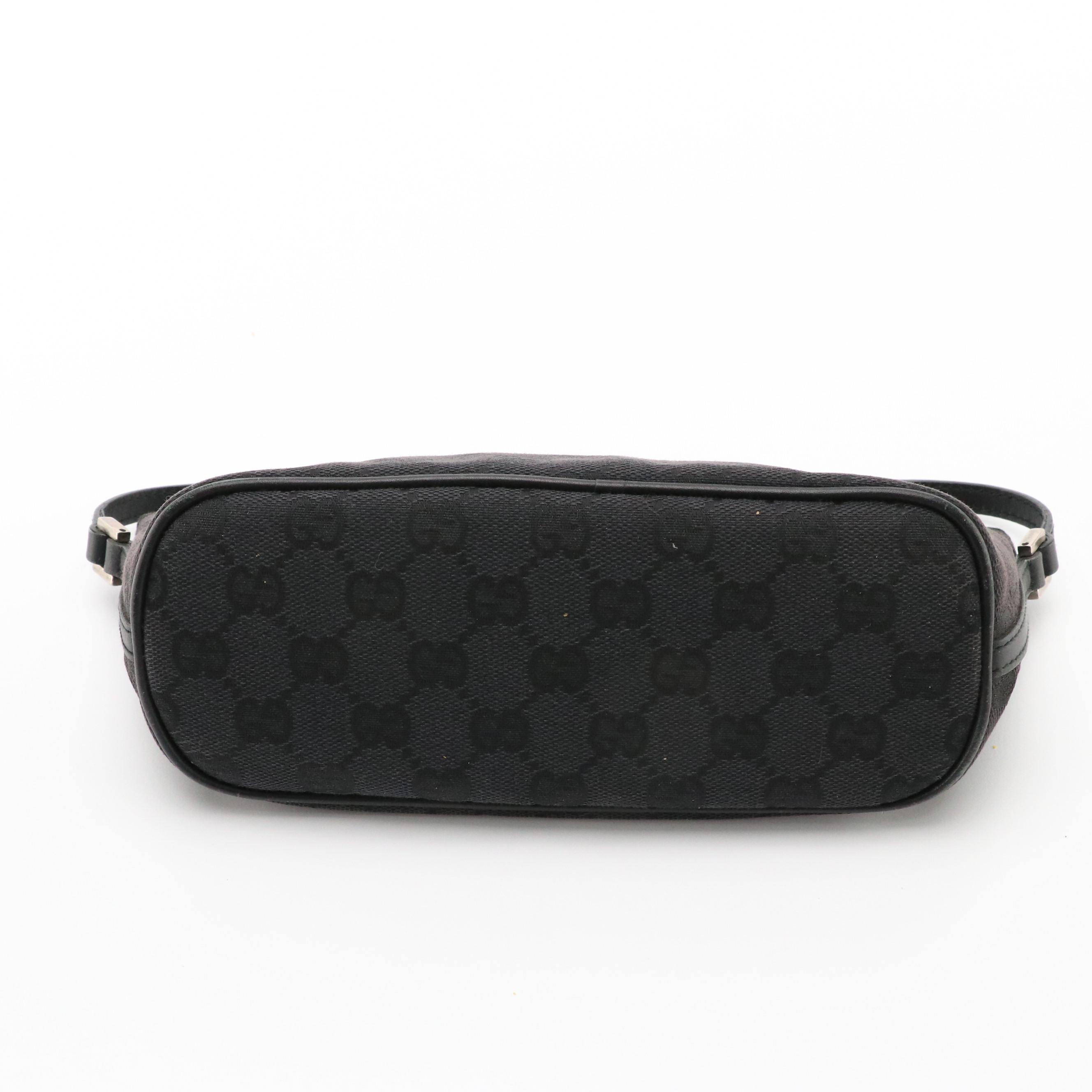 Gucci Boat Pochette in Black GG Canvas and Leather