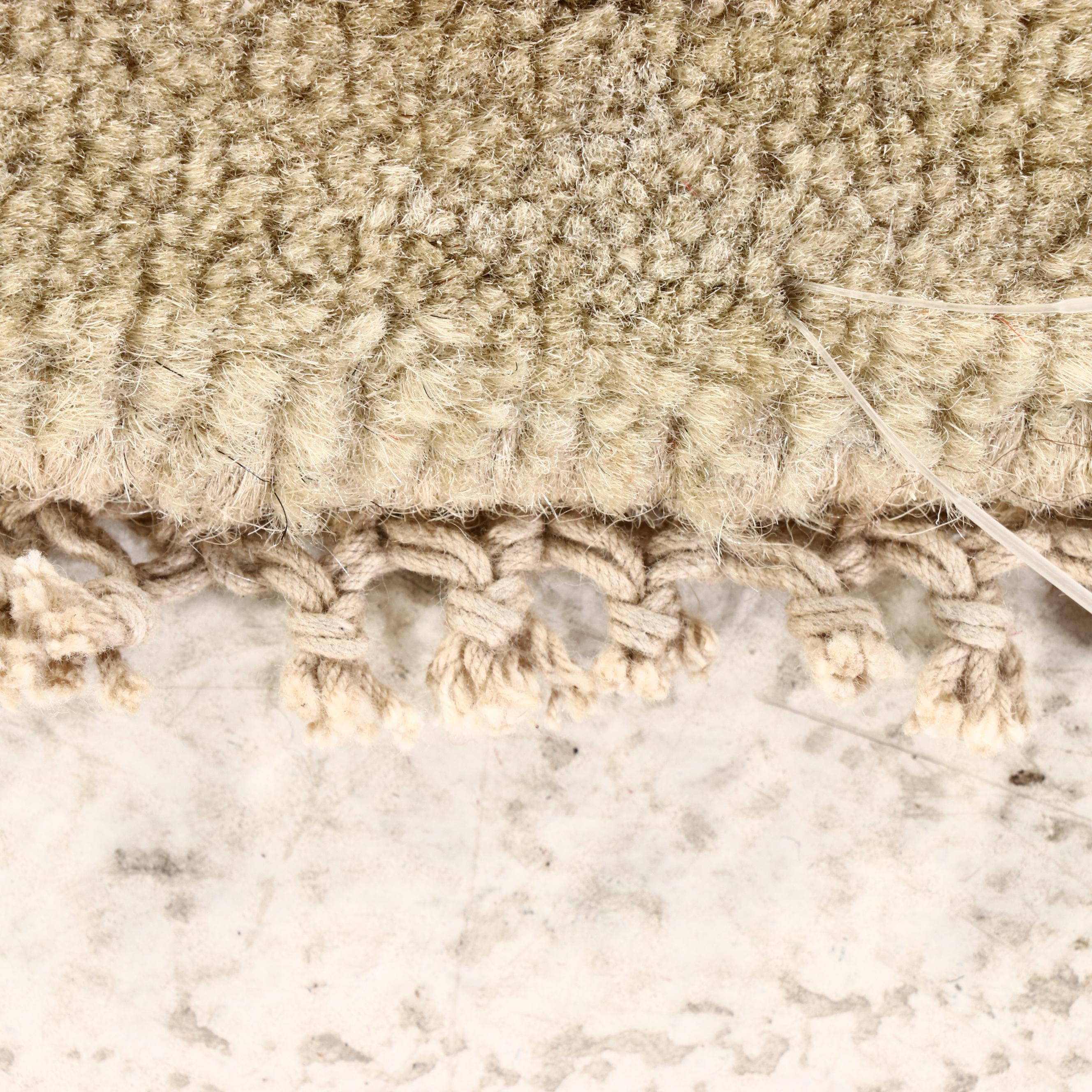 6'1 Round Hand-Knotted Pakistani Peshawar Area Rug