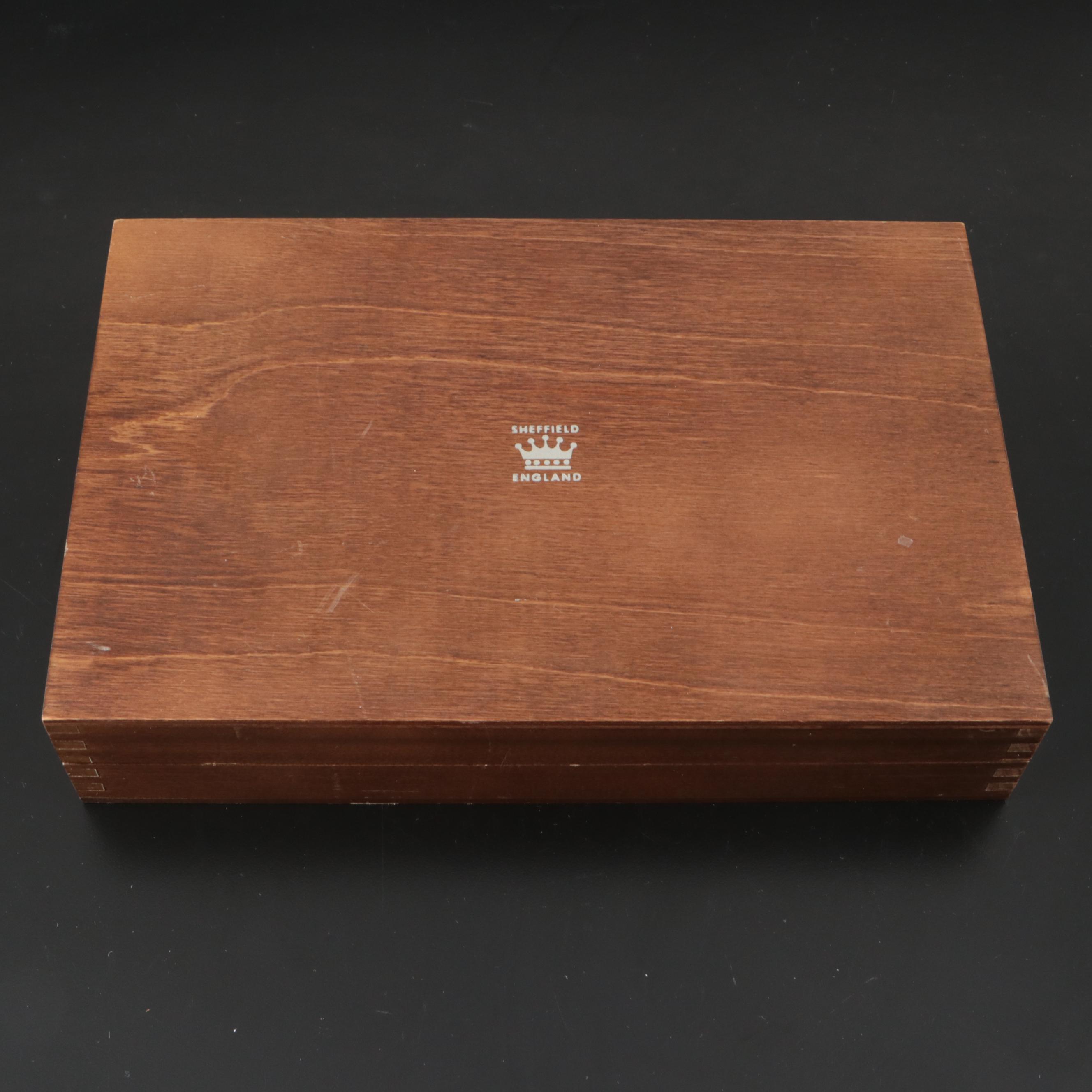Dormer of Sheffield England Rosewood Handled Knives in Presentation Box