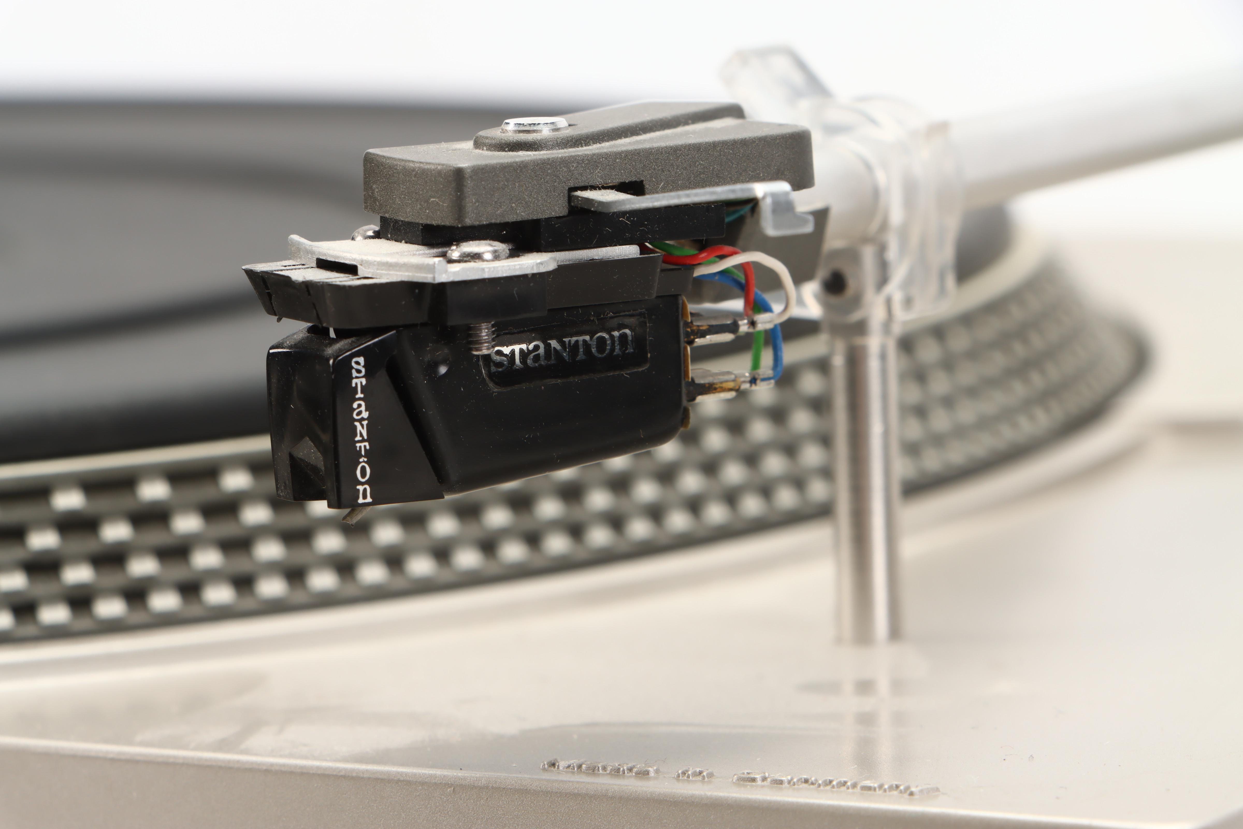 Dual CS 508 Turntable with Yamaha KX-330 Cassette Deck, Late 20th Century