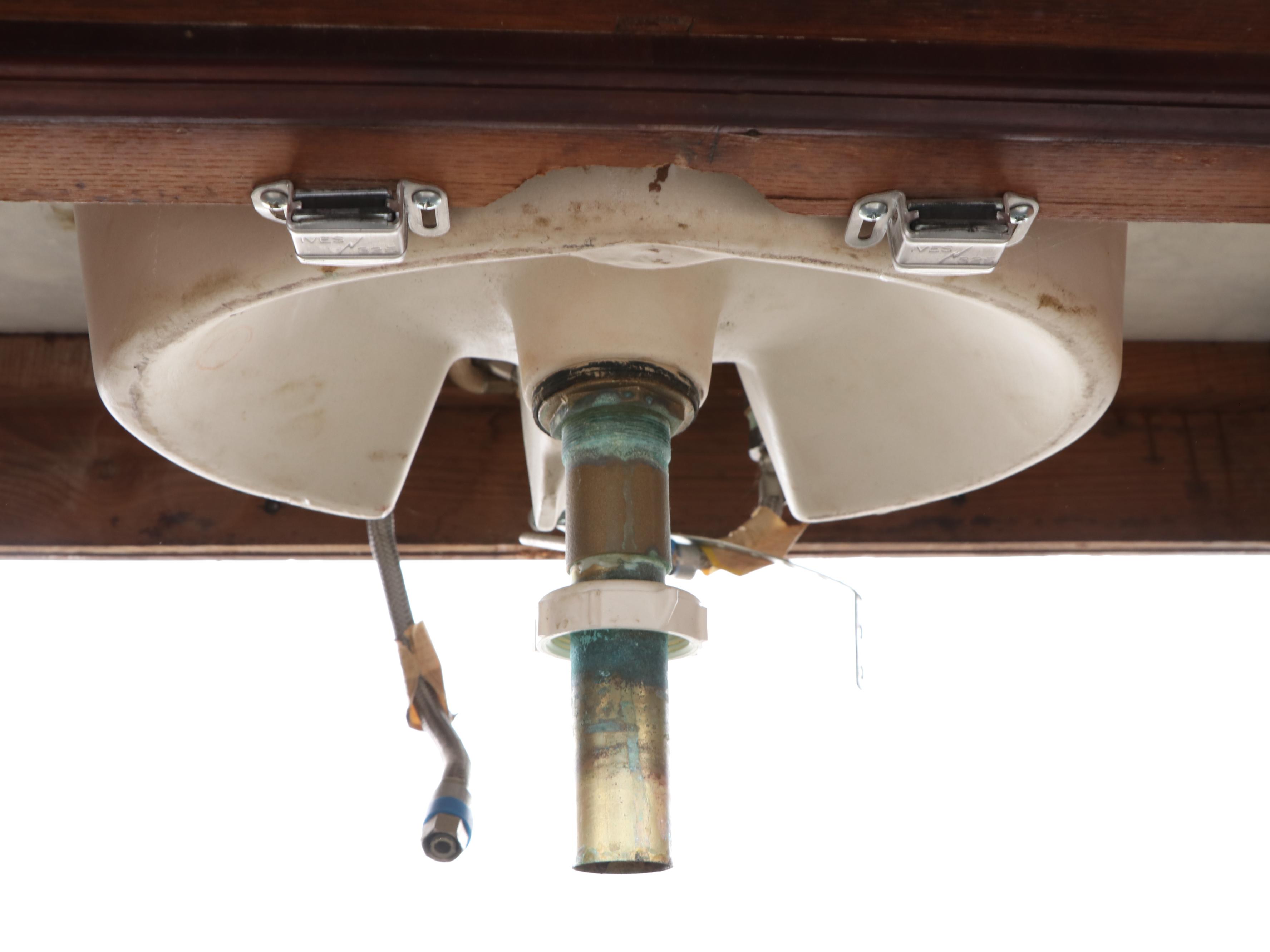 Victorian Rococo Revival Mahogany Wash Basin Vanity, 19th Century and Later