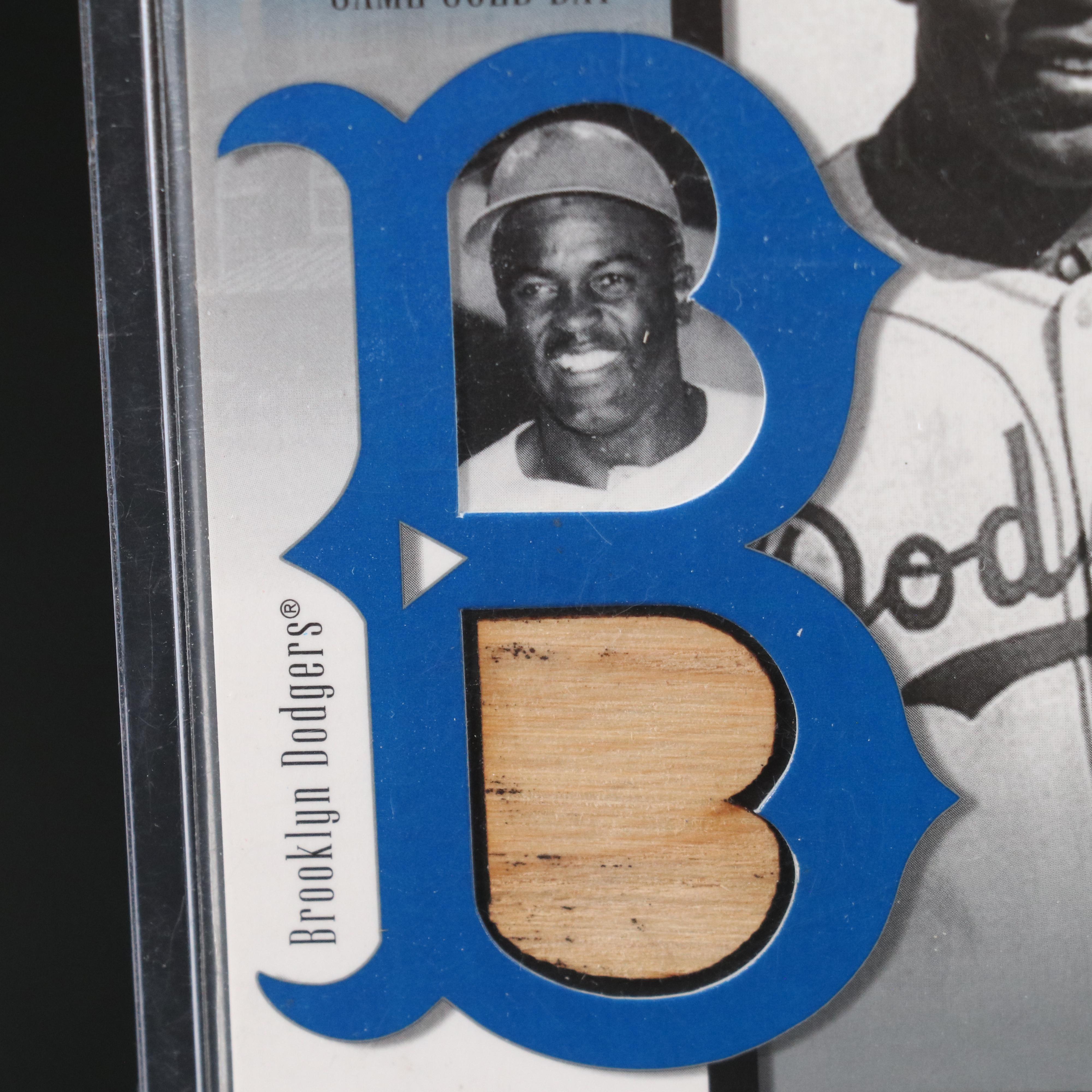 2001 Upper Deck Jackie Robinson Brooklyn Dodgers Game-Used Bat Card