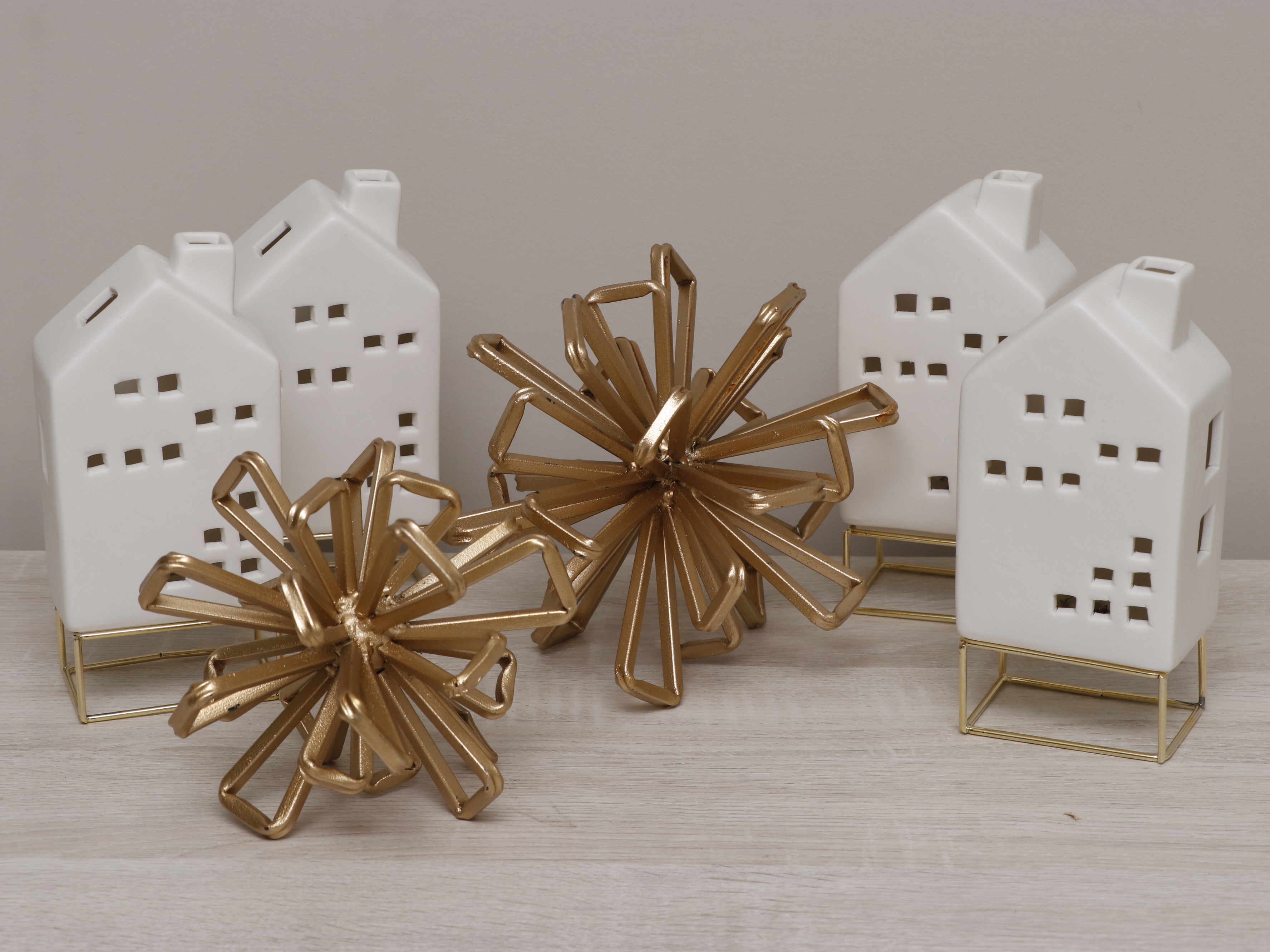 West Elm White Trays, House-Shaped LED Lights and Other Room Décor