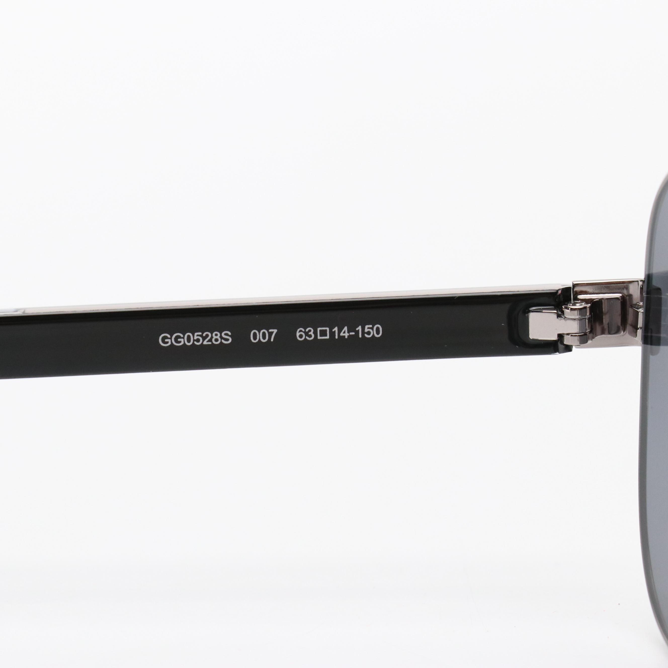 Gucci GG0528S 007 Polarized Aviator Sunglasses With Web Stripe in Case